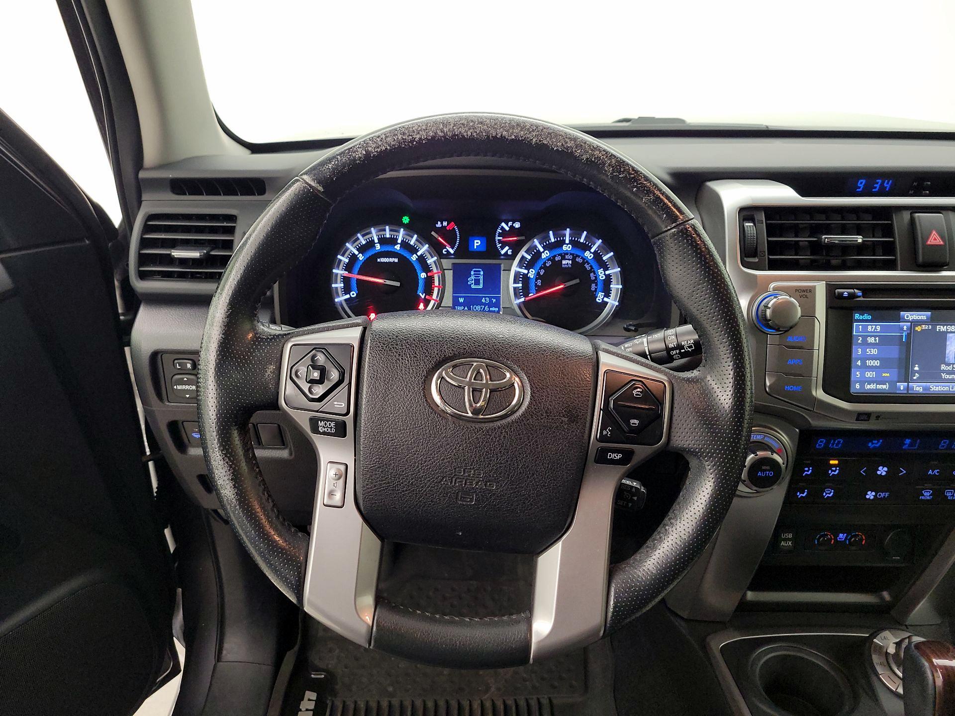 Thumbnail: 2016 Toyota 4Runner - 10