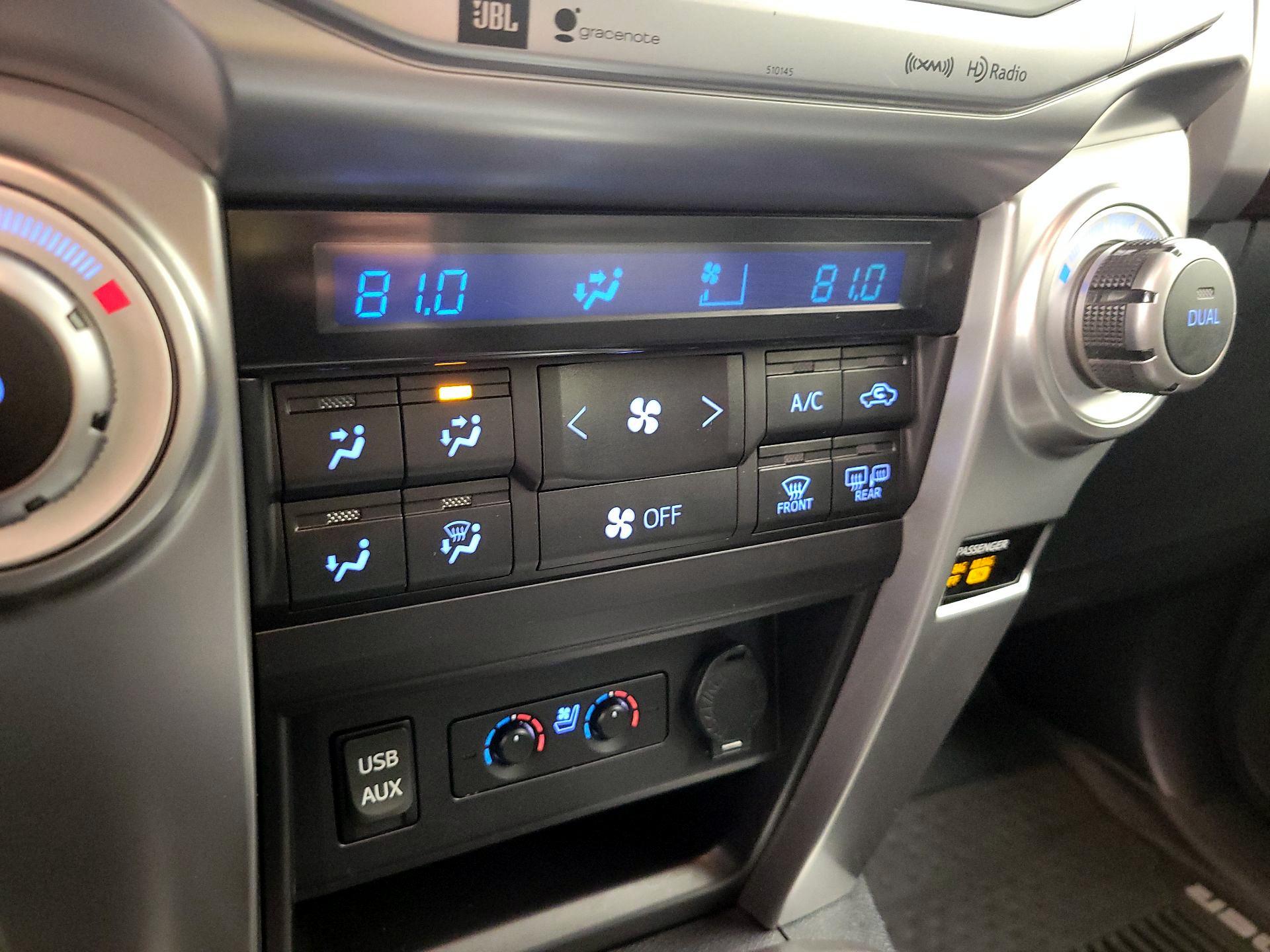 Thumbnail: 2016 Toyota 4Runner - 14