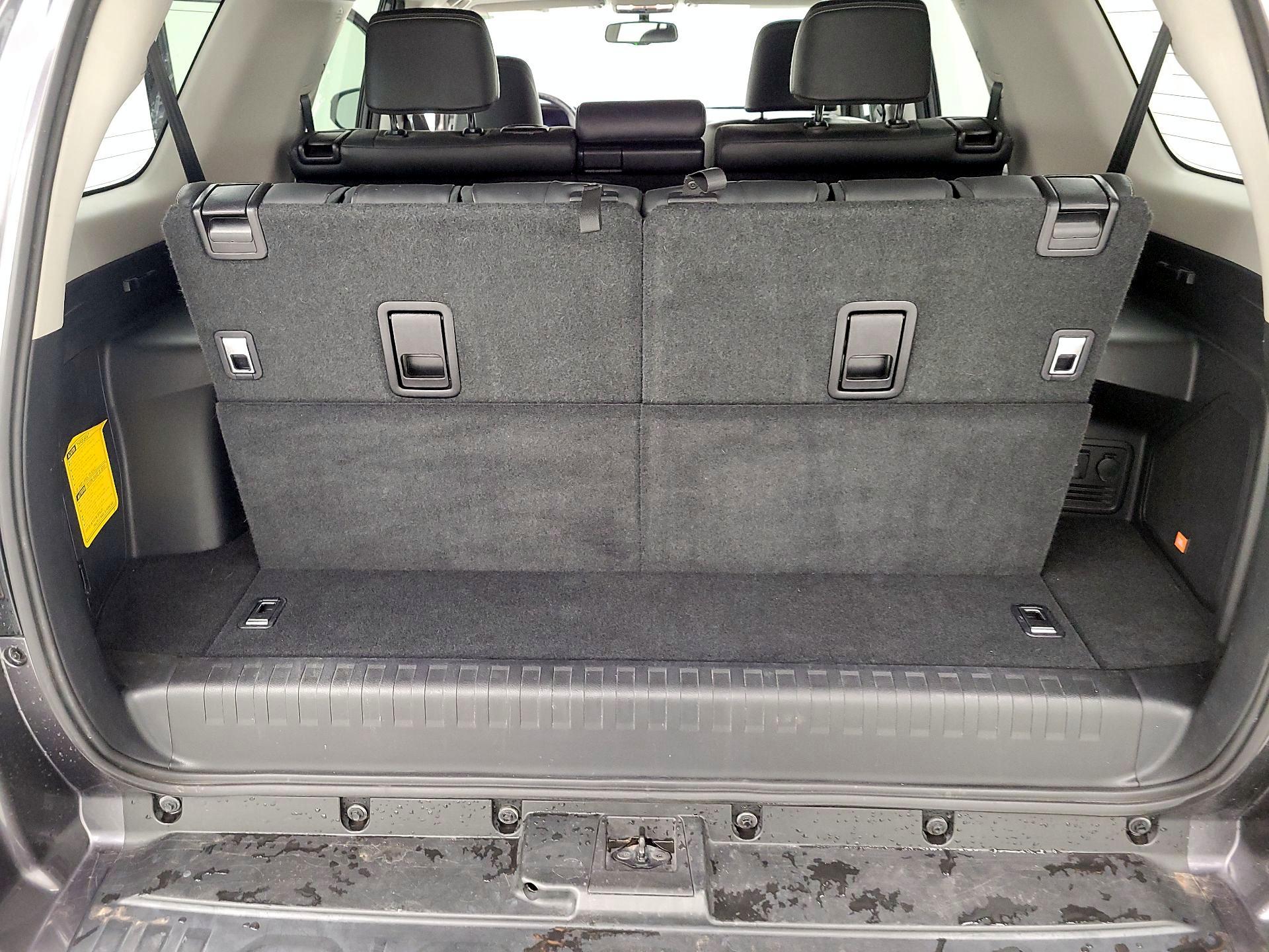 Thumbnail: 2016 Toyota 4Runner - 16