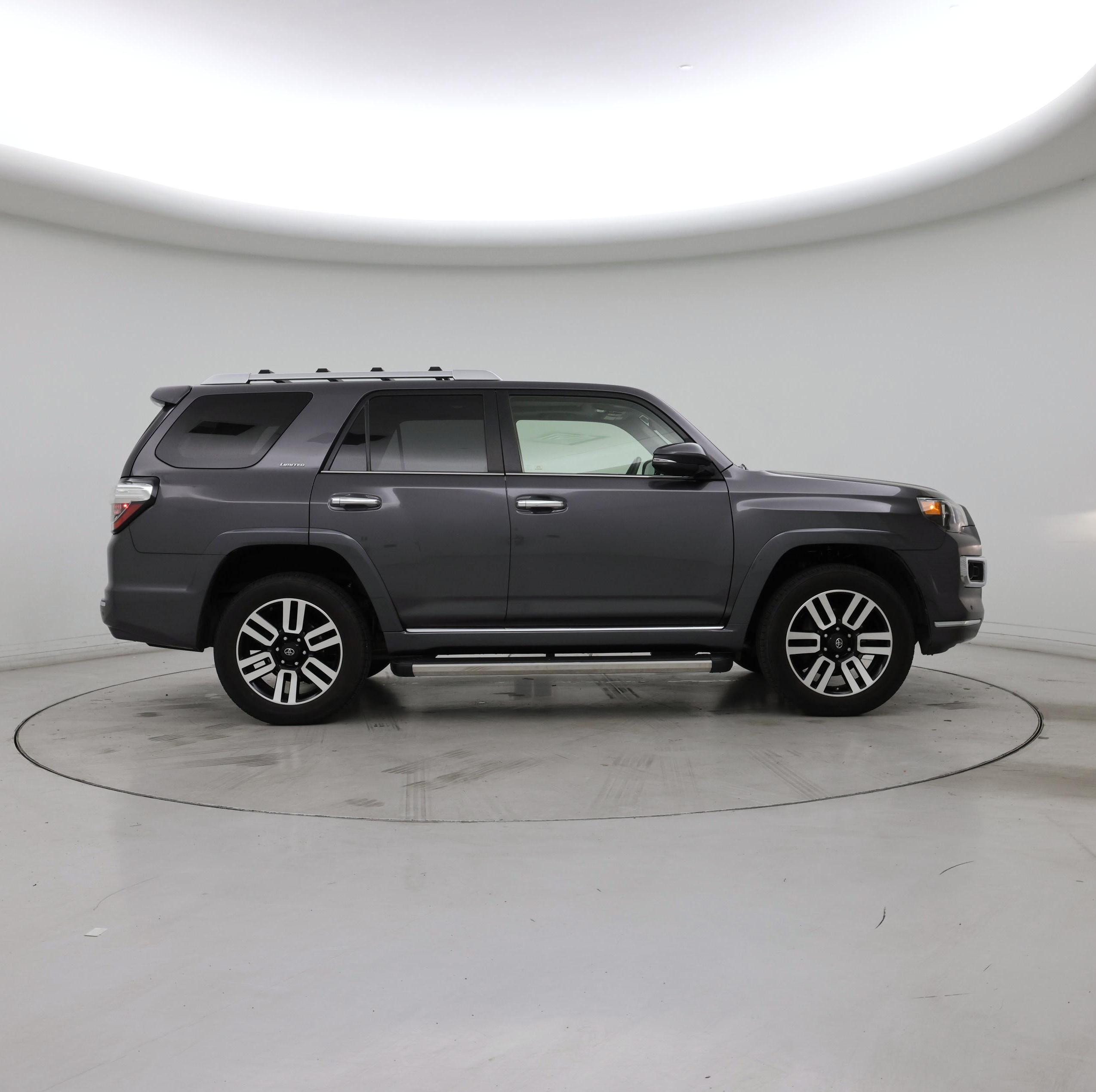 Thumbnail: 2016 Toyota 4Runner - 7