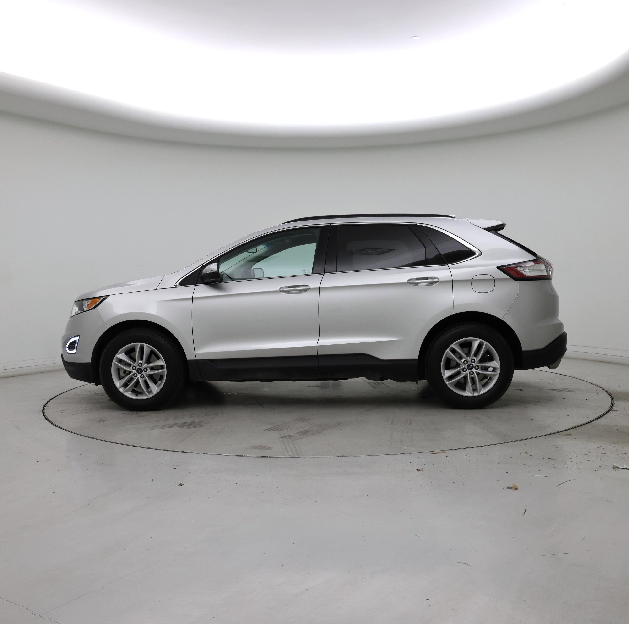 Thumbnail: 2015 Ford Edge - 3