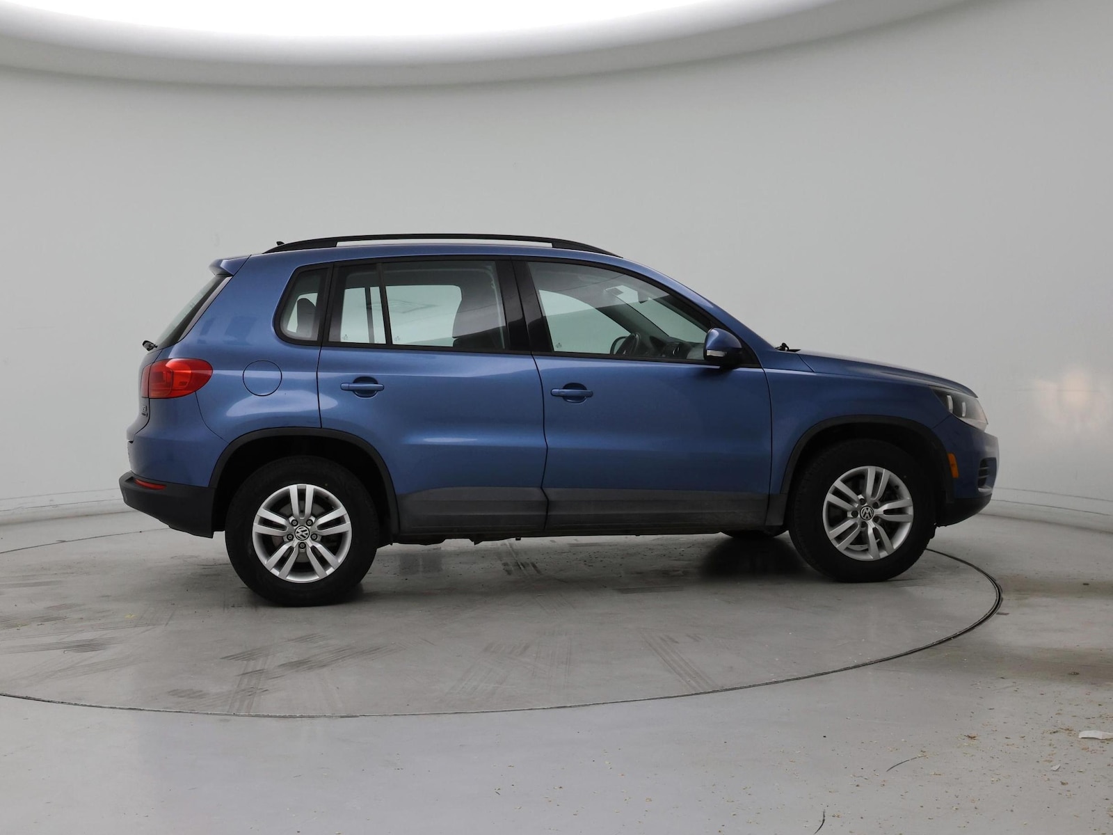 2017 Volkswagen Tiguan S - Photo 8