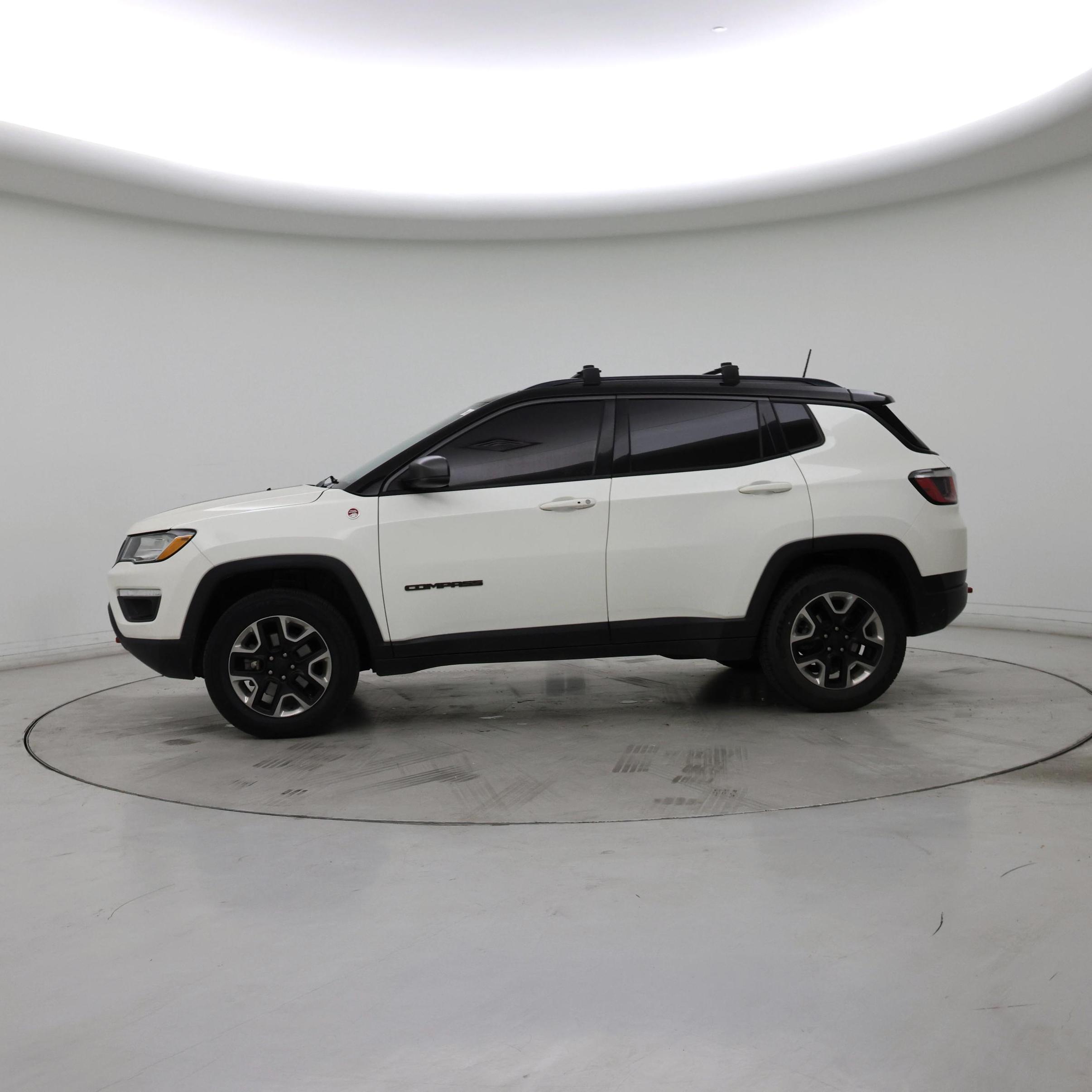 Thumbnail: 2018 Jeep Compass - 3