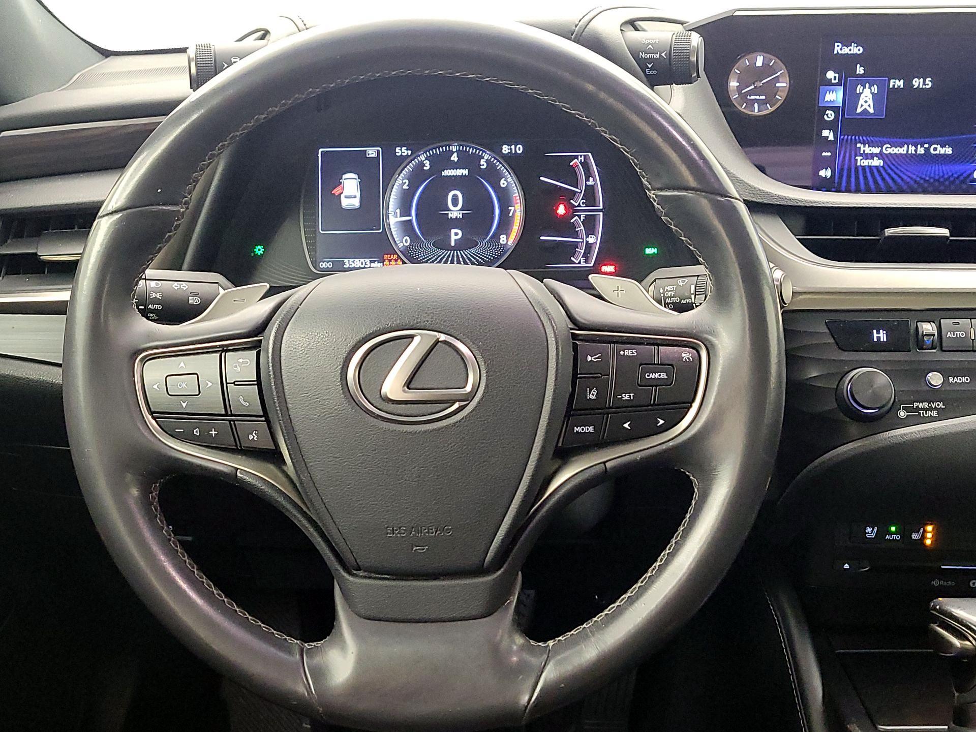 Thumbnail: 2019 Lexus ES - 10