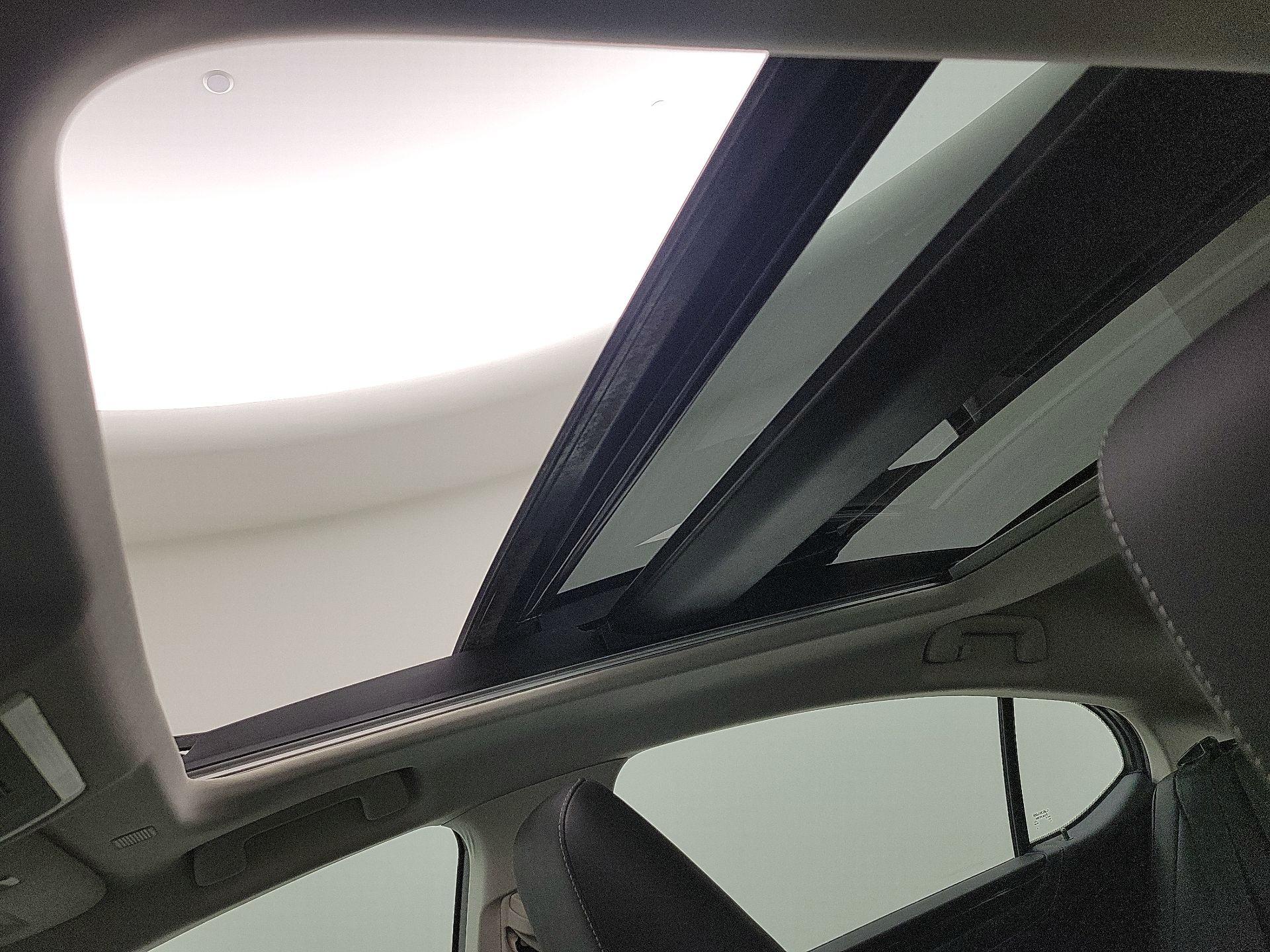 Thumbnail: 2019 Lexus ES - 20