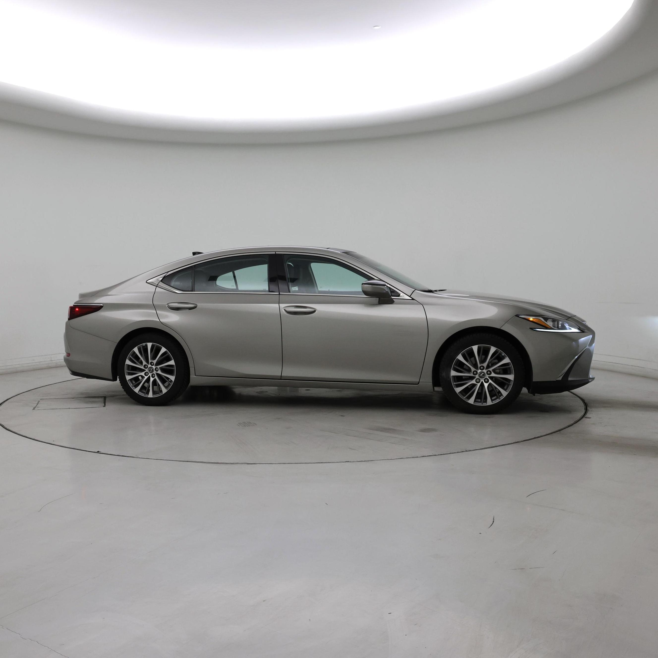 Thumbnail: 2019 Lexus ES - 7