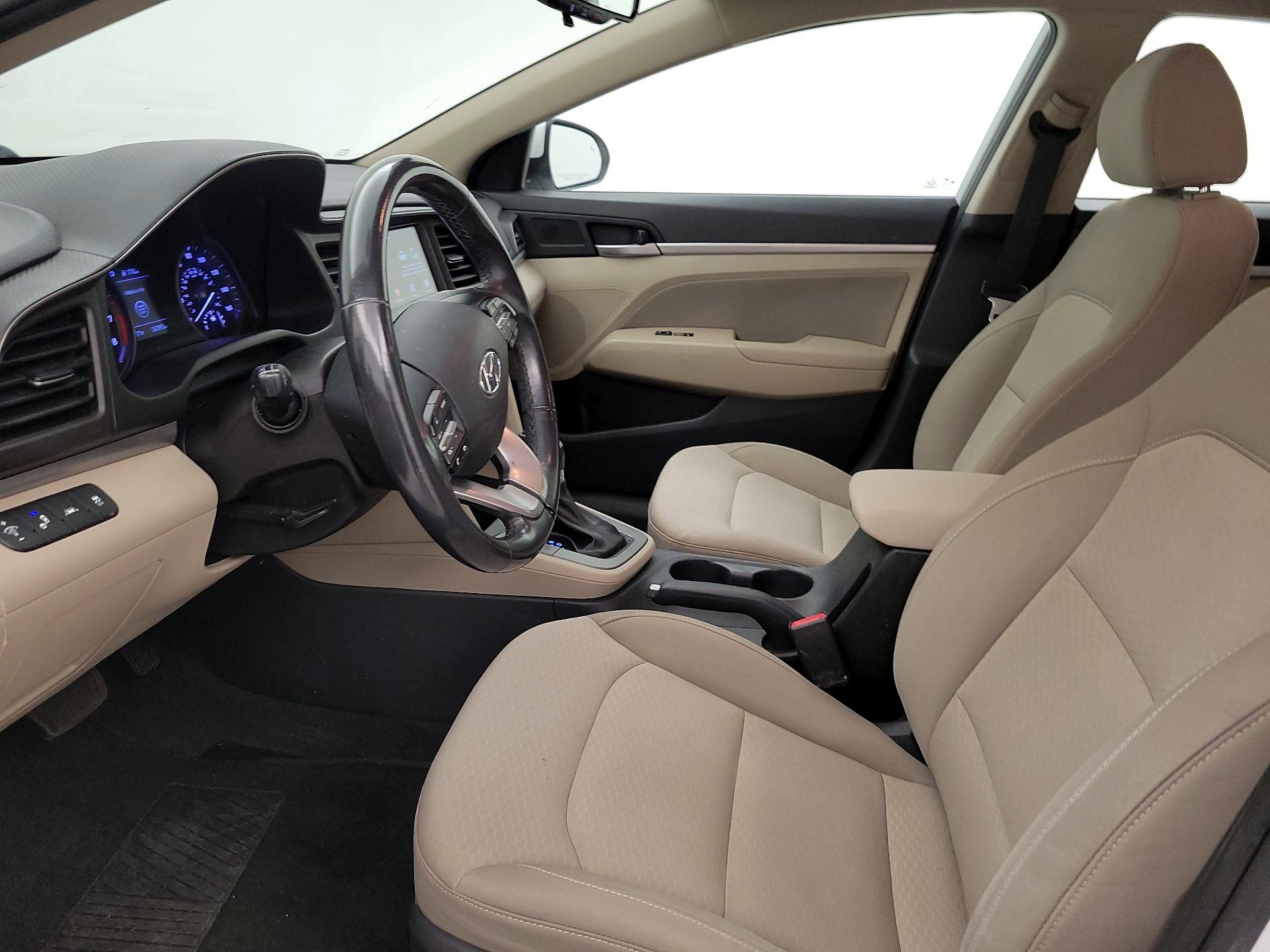 Thumbnail: 2019 Hyundai Elantra - 11