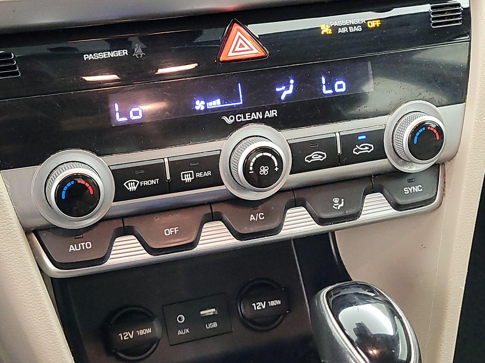 Thumbnail: 2019 Hyundai Elantra - 15