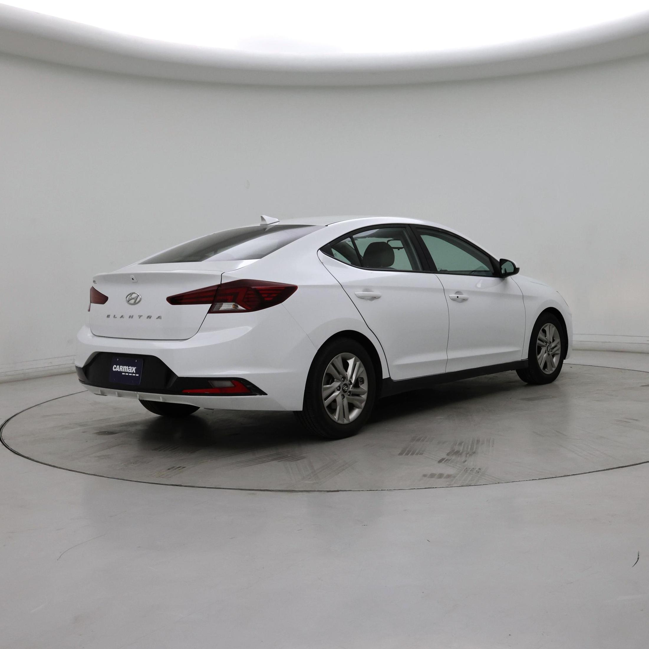 Thumbnail: 2019 Hyundai Elantra - 8