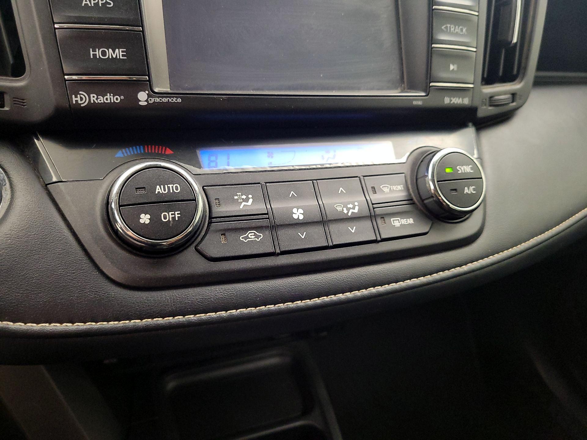 Thumbnail: 2018 Toyota RAV4 - 14