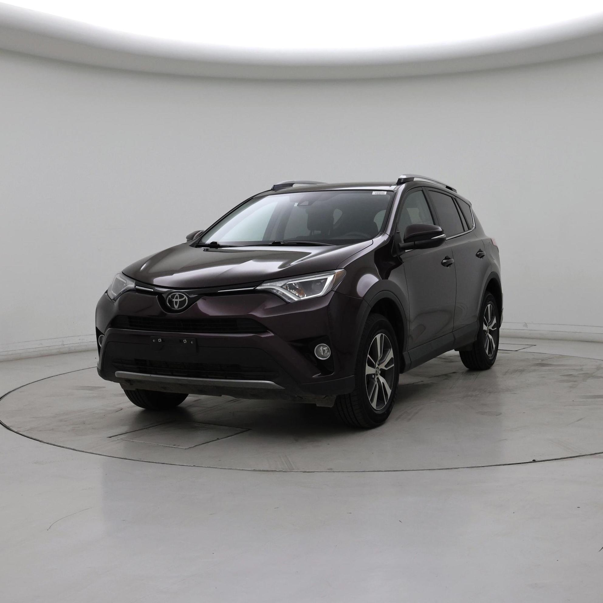 Thumbnail: 2018 Toyota RAV4 - 4