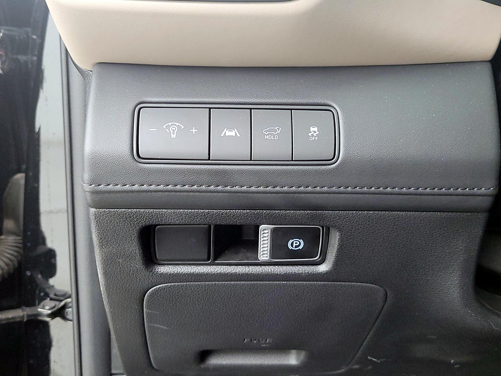 Thumbnail: 2023 Hyundai Santa Fe - 13