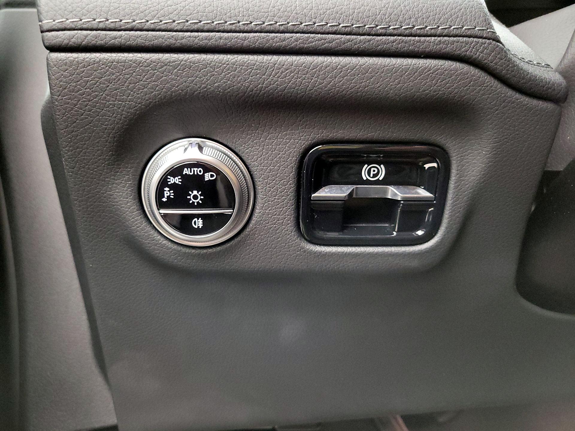 Thumbnail: 2022 Mercedes-Benz EQS - 13