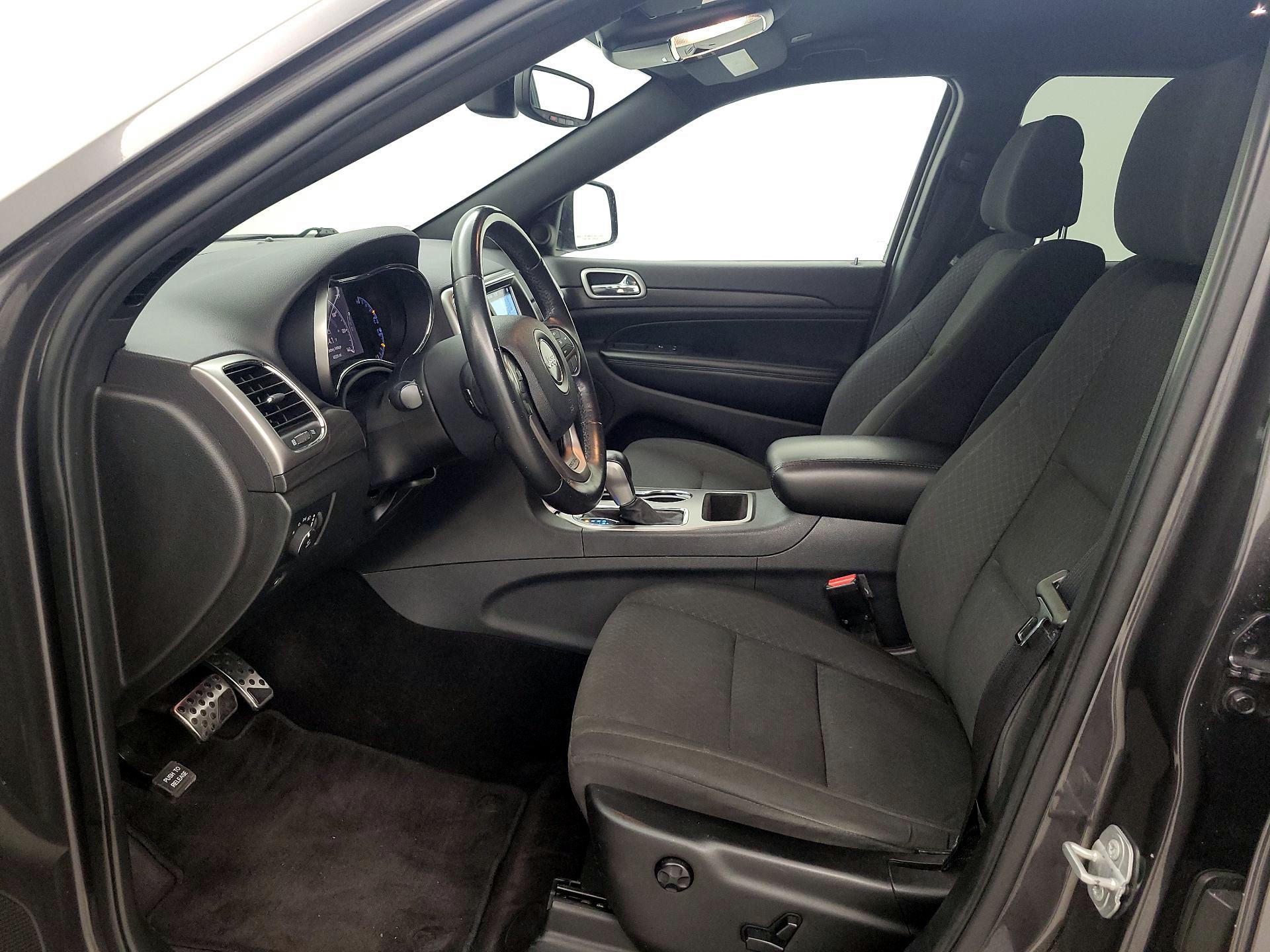 Thumbnail: 2018 Jeep Grand Cherokee - 11