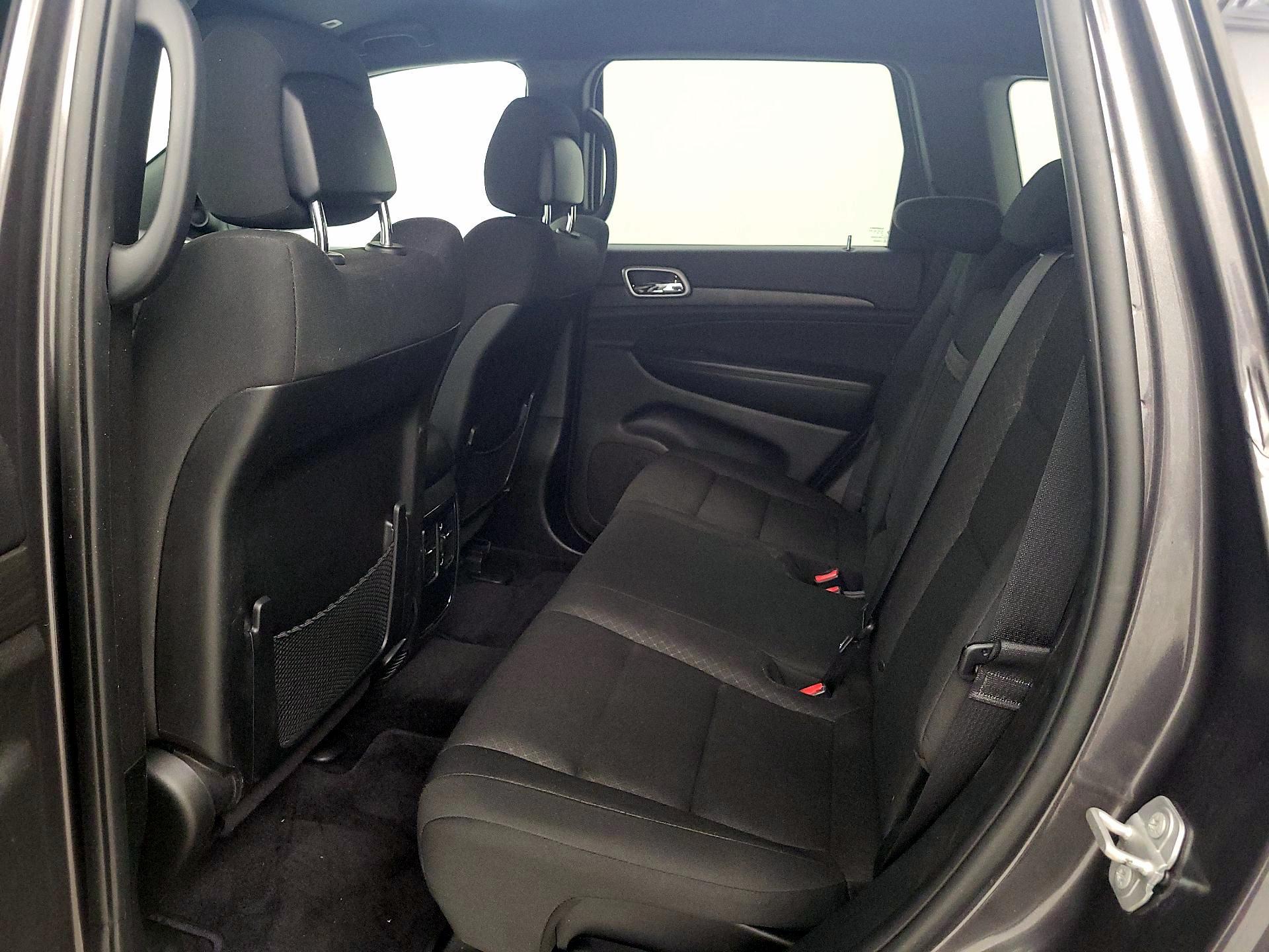 Thumbnail: 2018 Jeep Grand Cherokee - 20