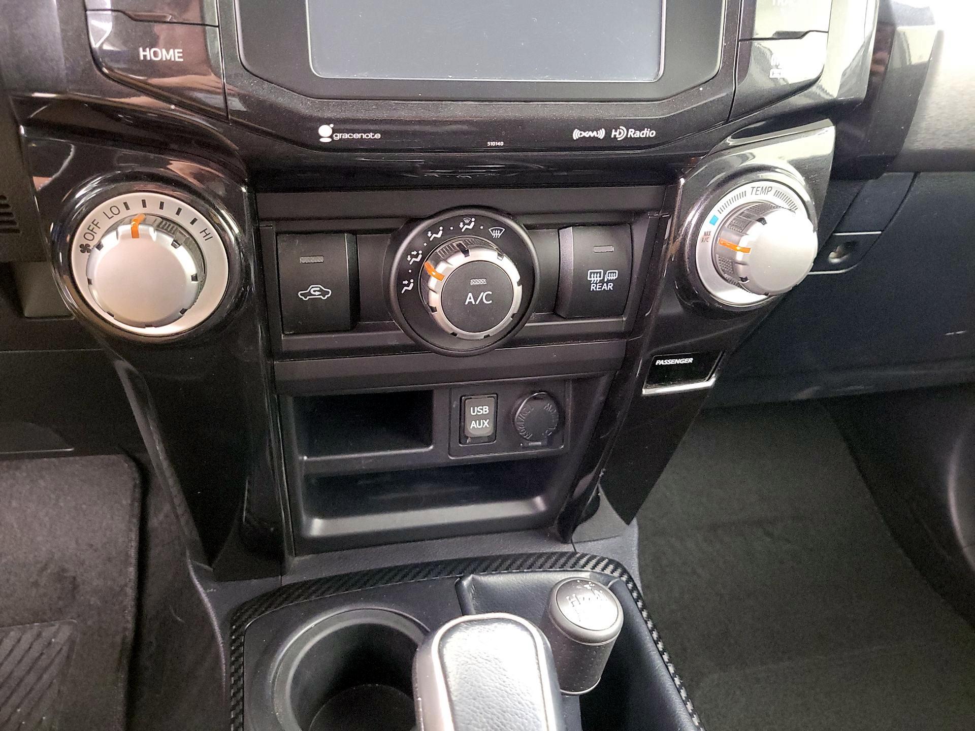 Thumbnail: 2018 Toyota 4Runner - 16