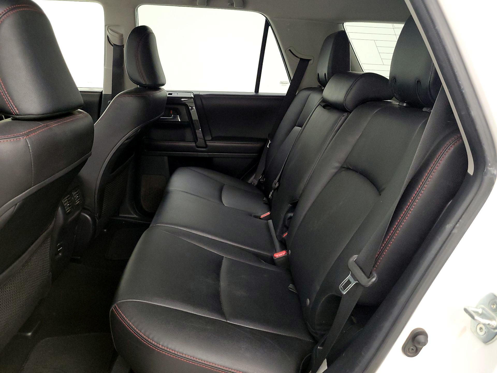 Thumbnail: 2018 Toyota 4Runner - 19