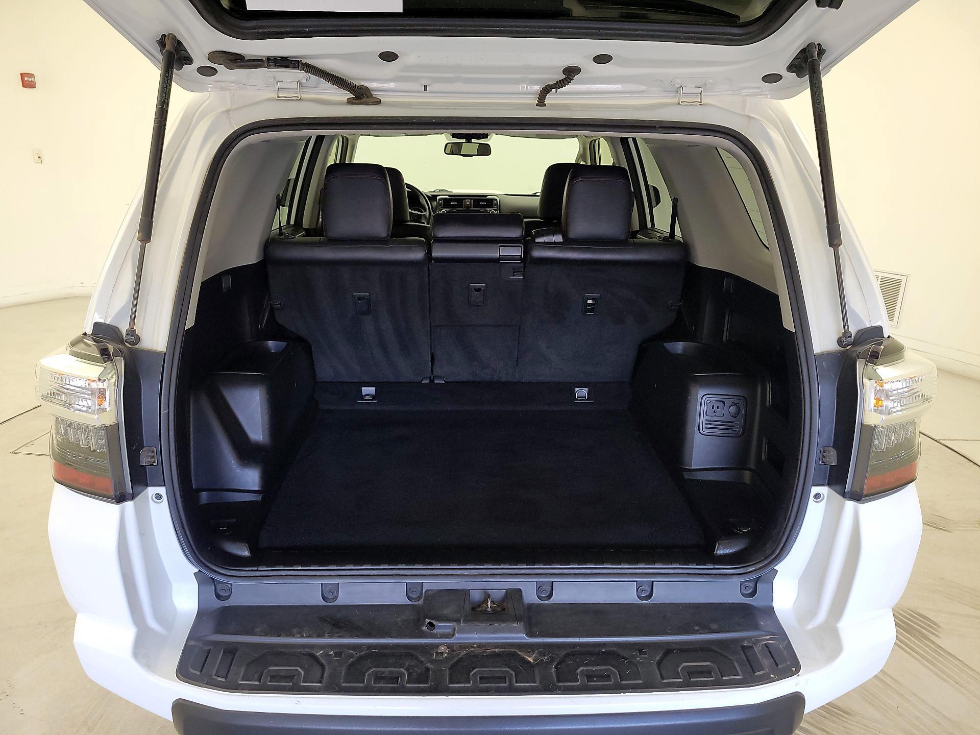 Thumbnail: 2018 Toyota 4Runner - 20