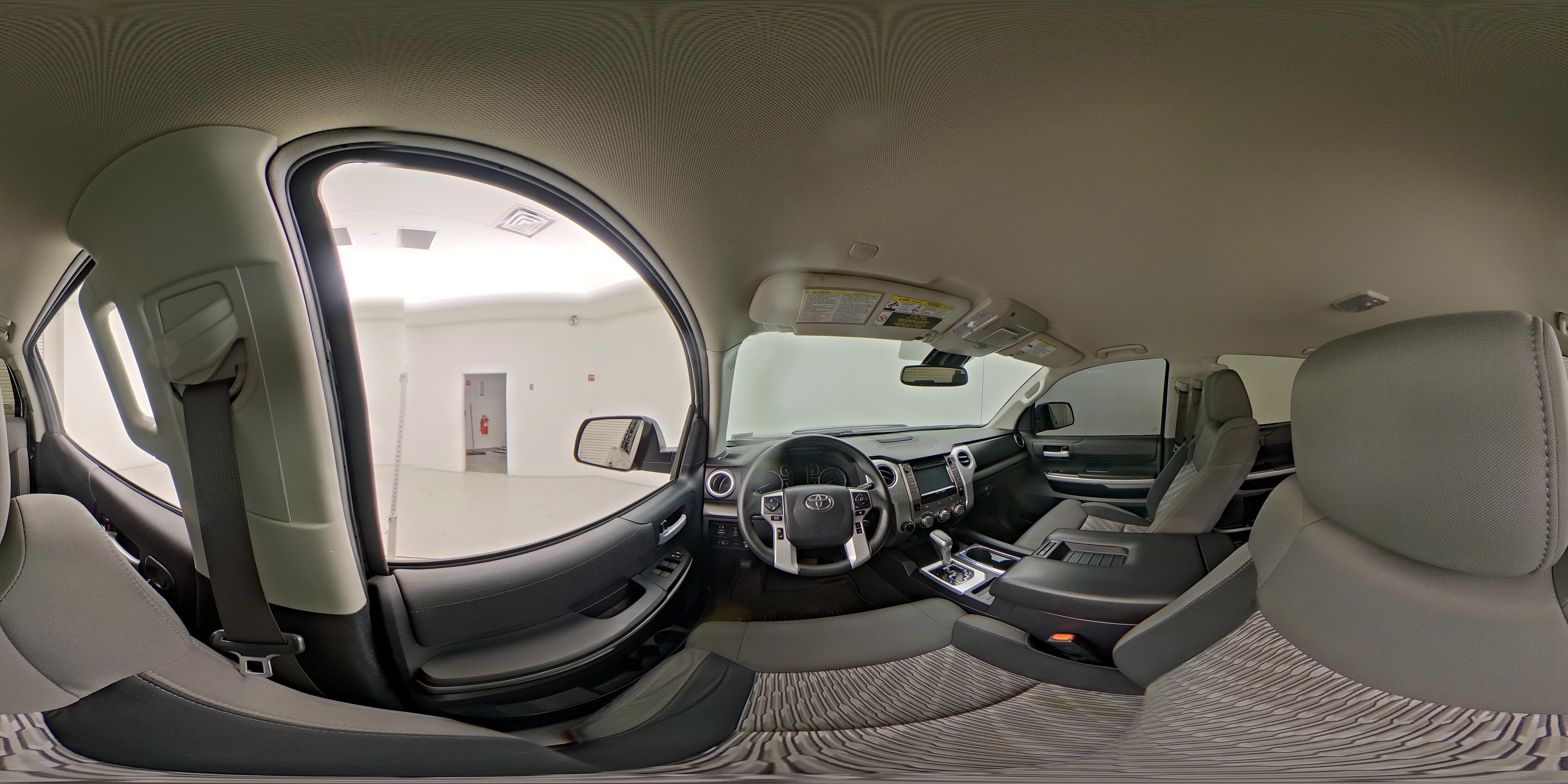 2019 Toyota Tundra SR5 - Photo 22
