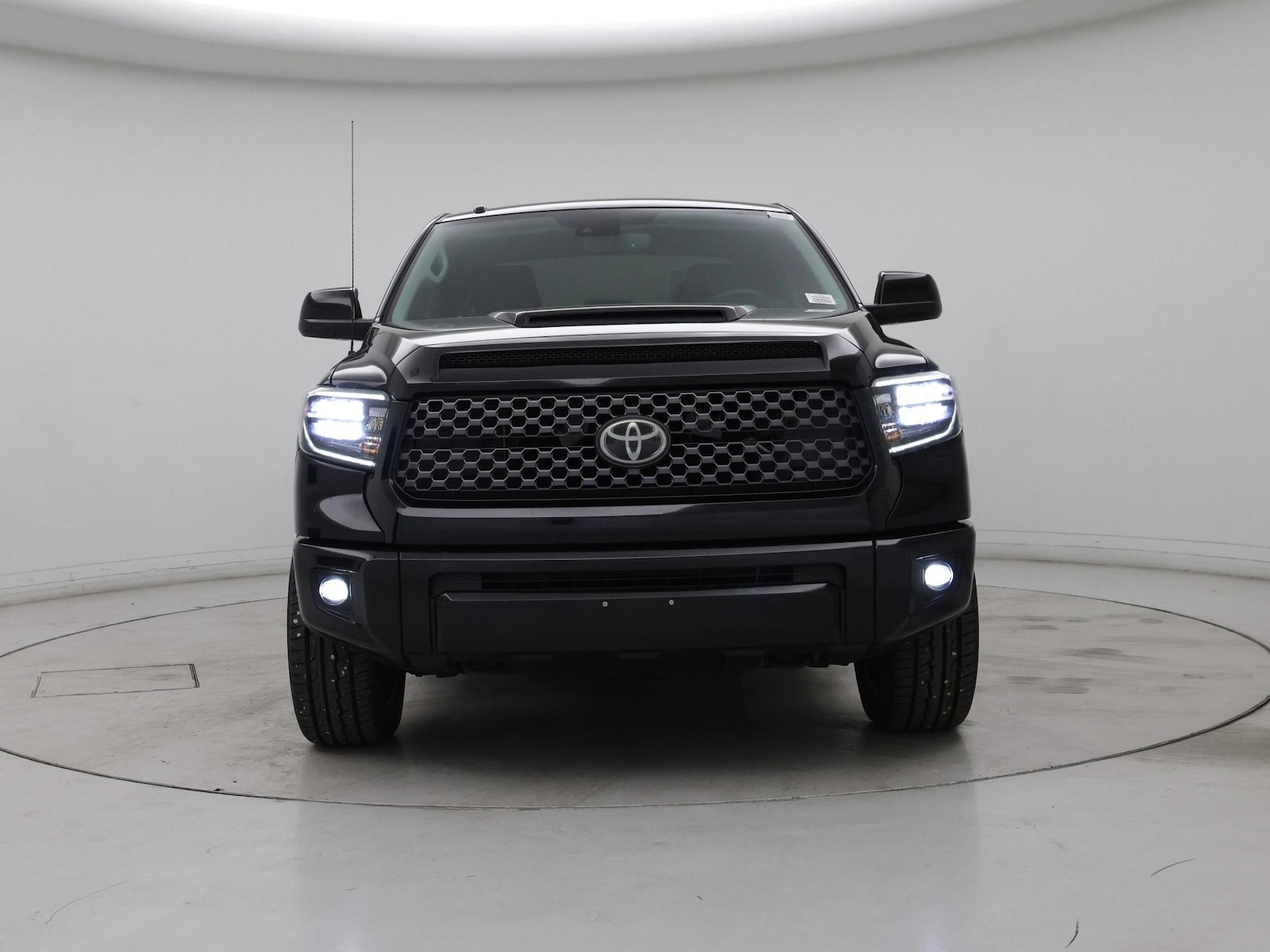 2019 Toyota Tundra SR5 - Photo 6
