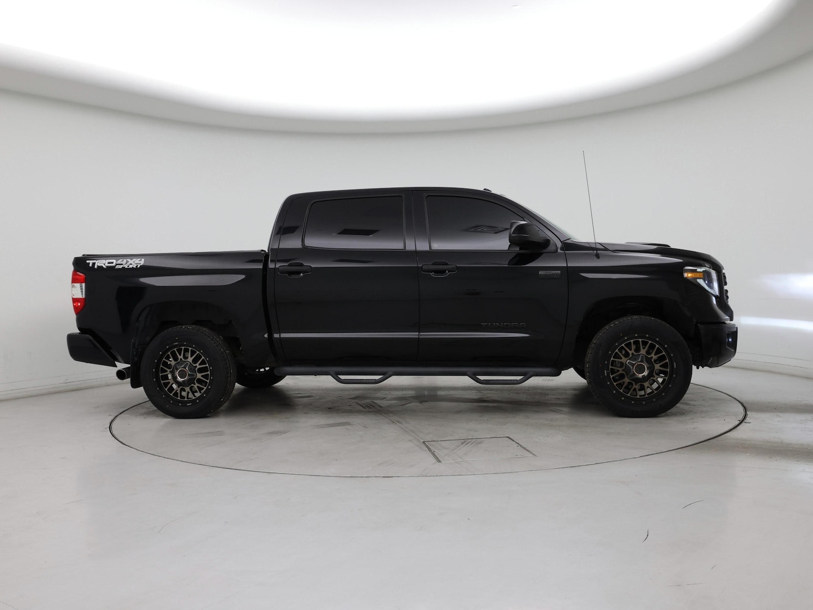 2019 Toyota Tundra SR5 - Photo 8