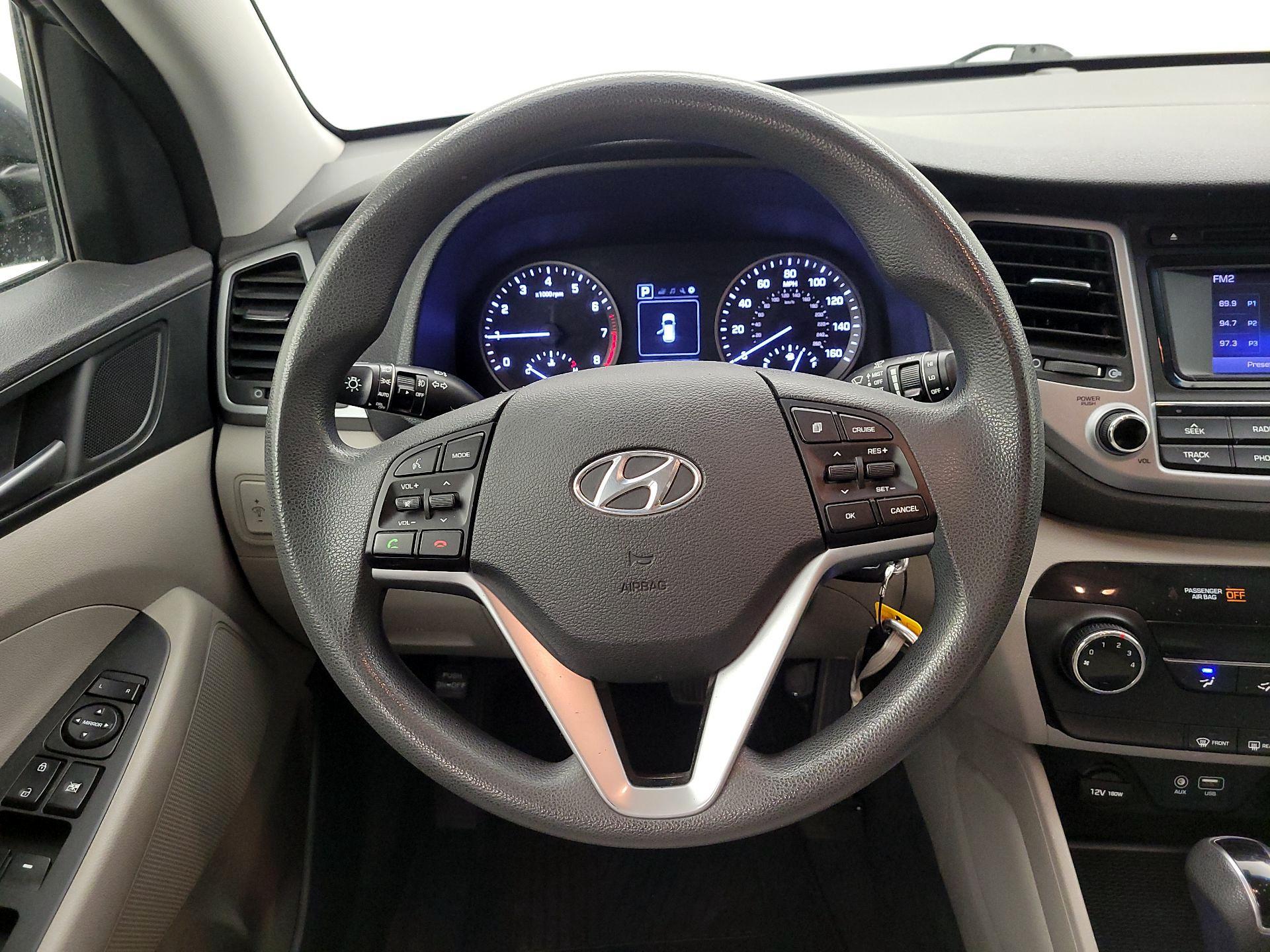 Thumbnail: 2016 Hyundai Tucson - 10