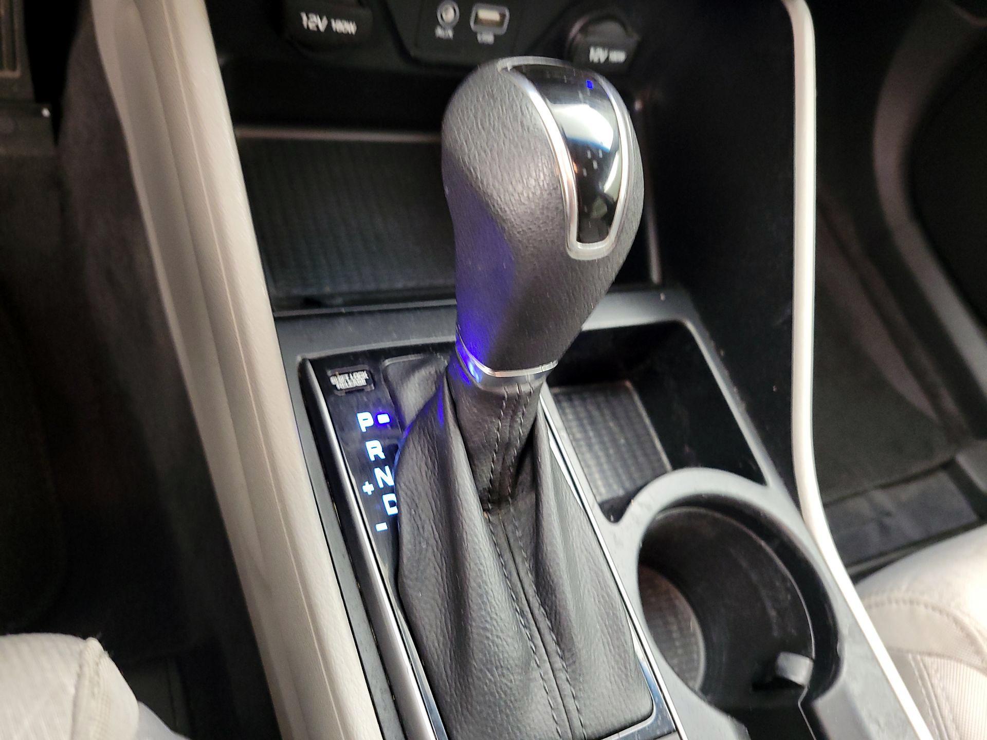 Thumbnail: 2016 Hyundai Tucson - 15