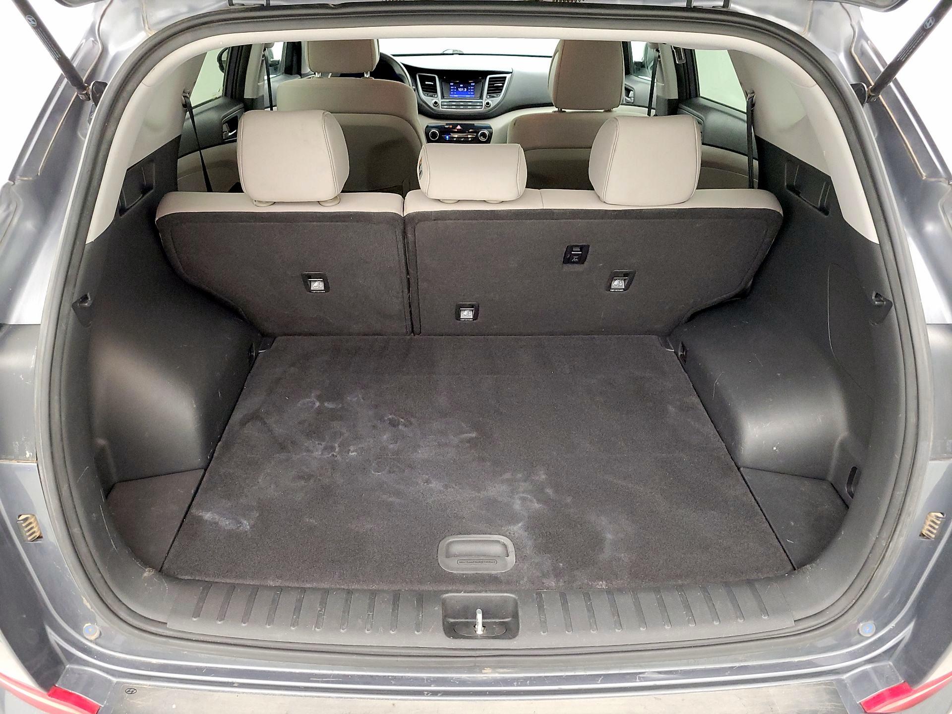 Thumbnail: 2016 Hyundai Tucson - 16