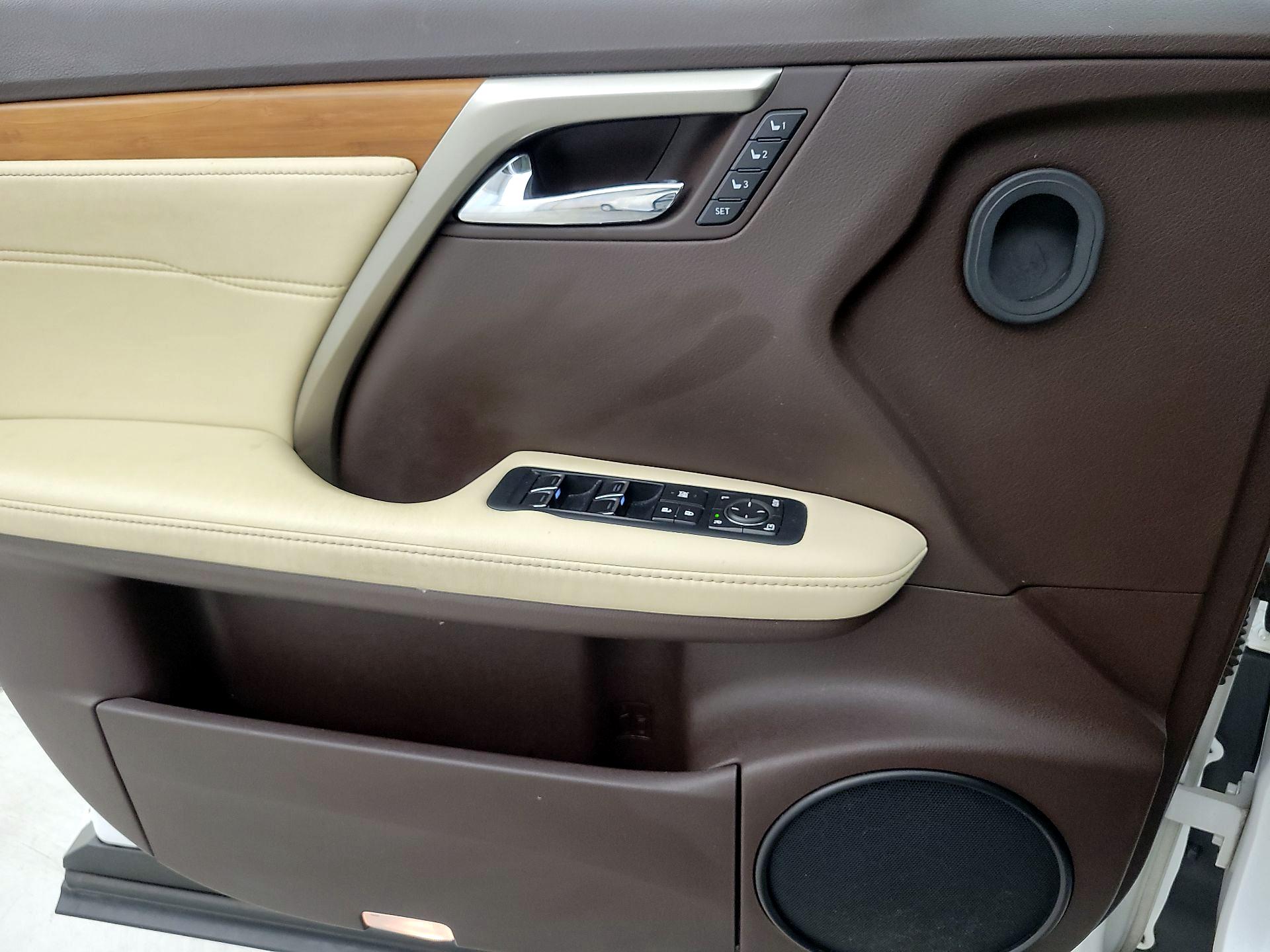 Thumbnail: 2017 Lexus RX - 12