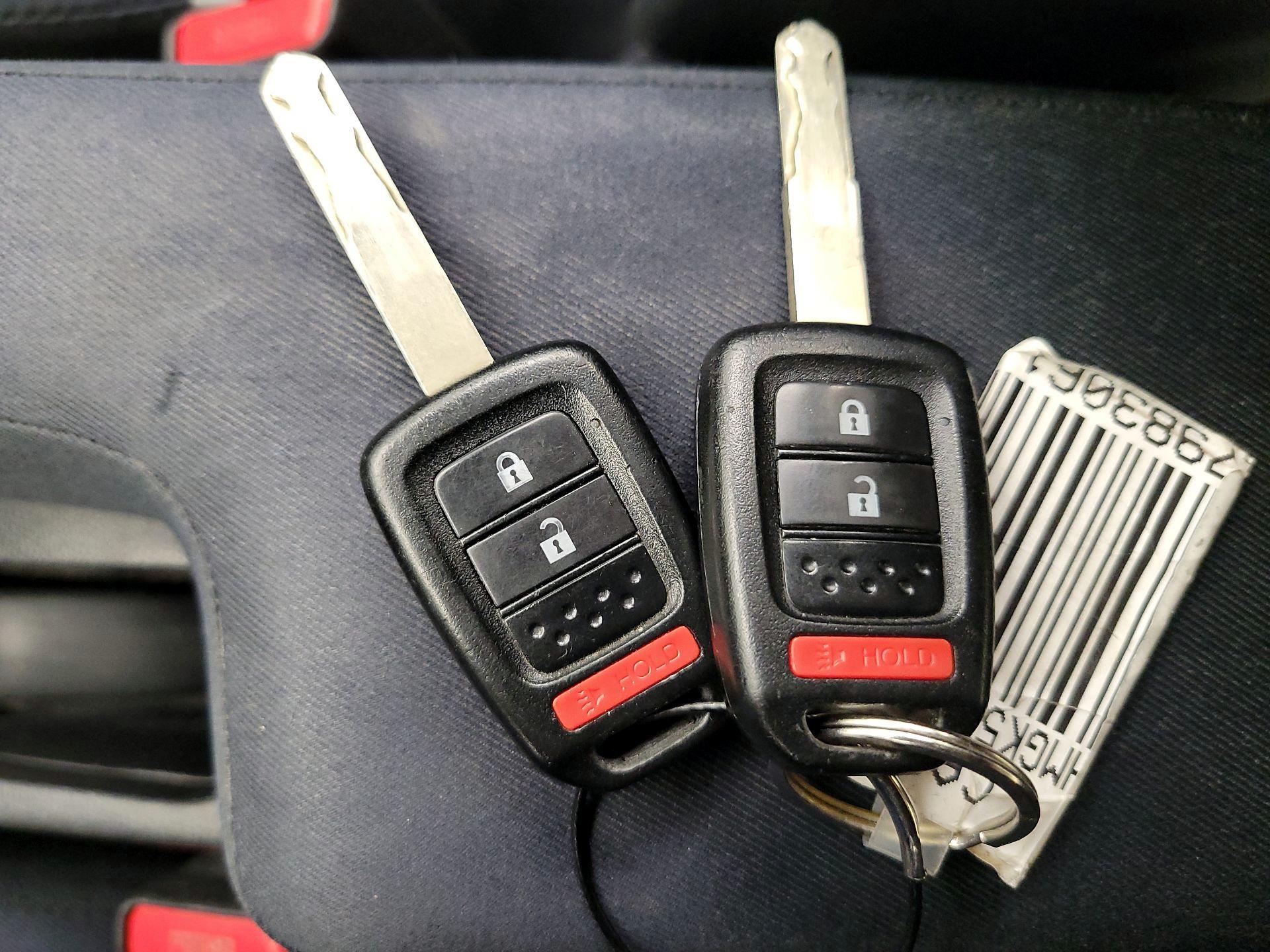 Thumbnail: 2016 Honda Fit - 18