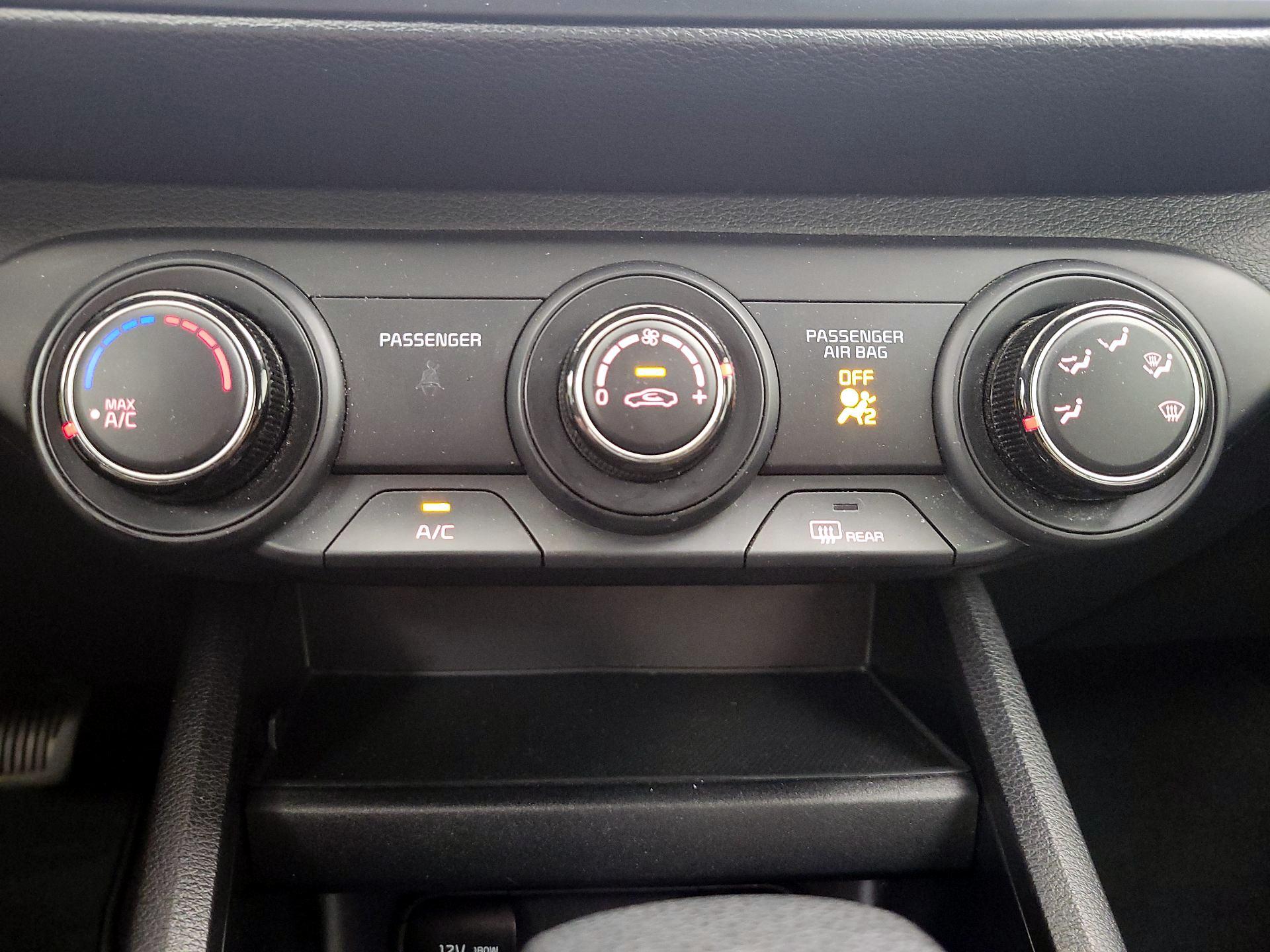 Thumbnail: 2023 Kia Forte - 16