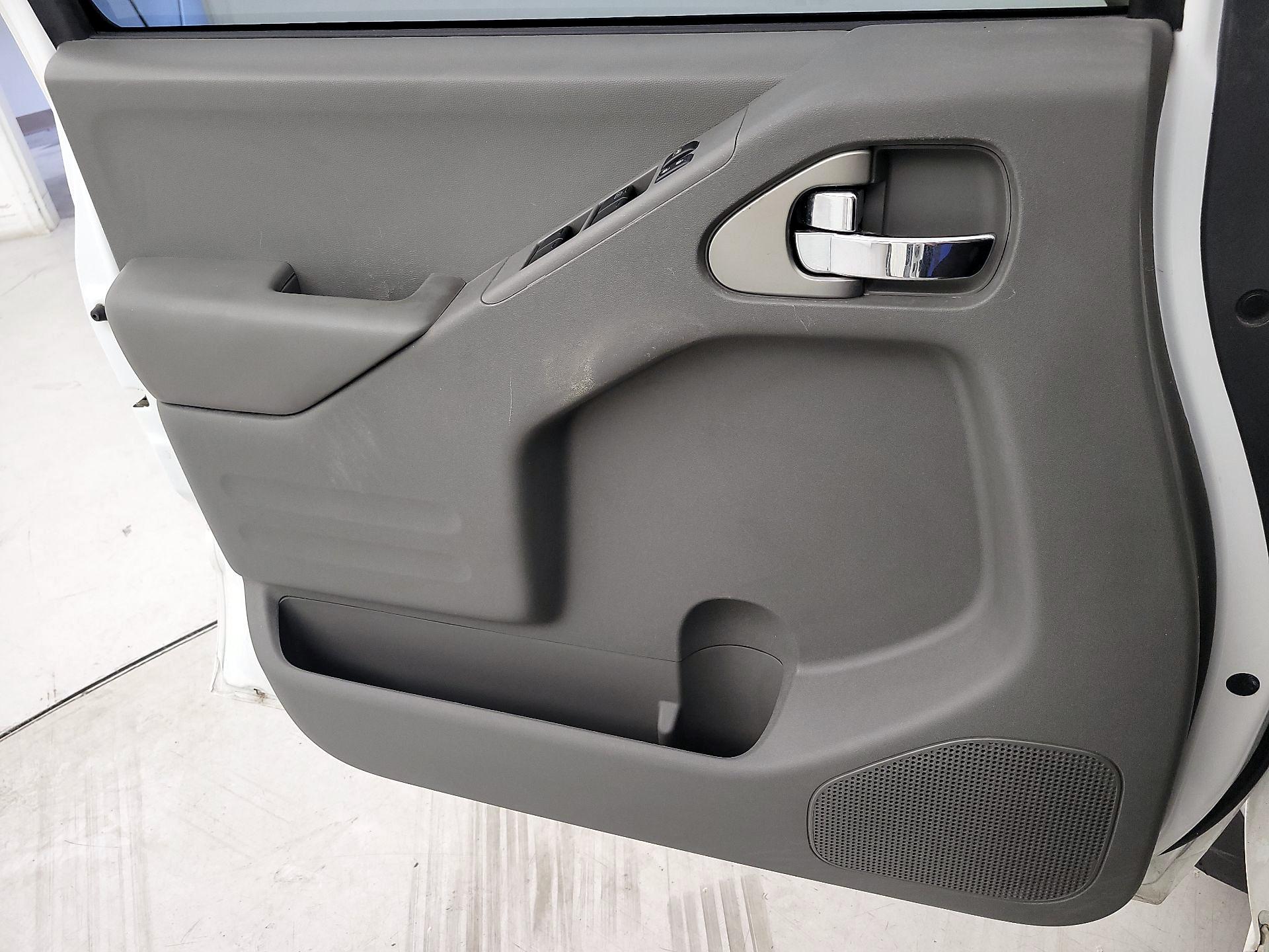 Thumbnail: 2019 Nissan Frontier - 12