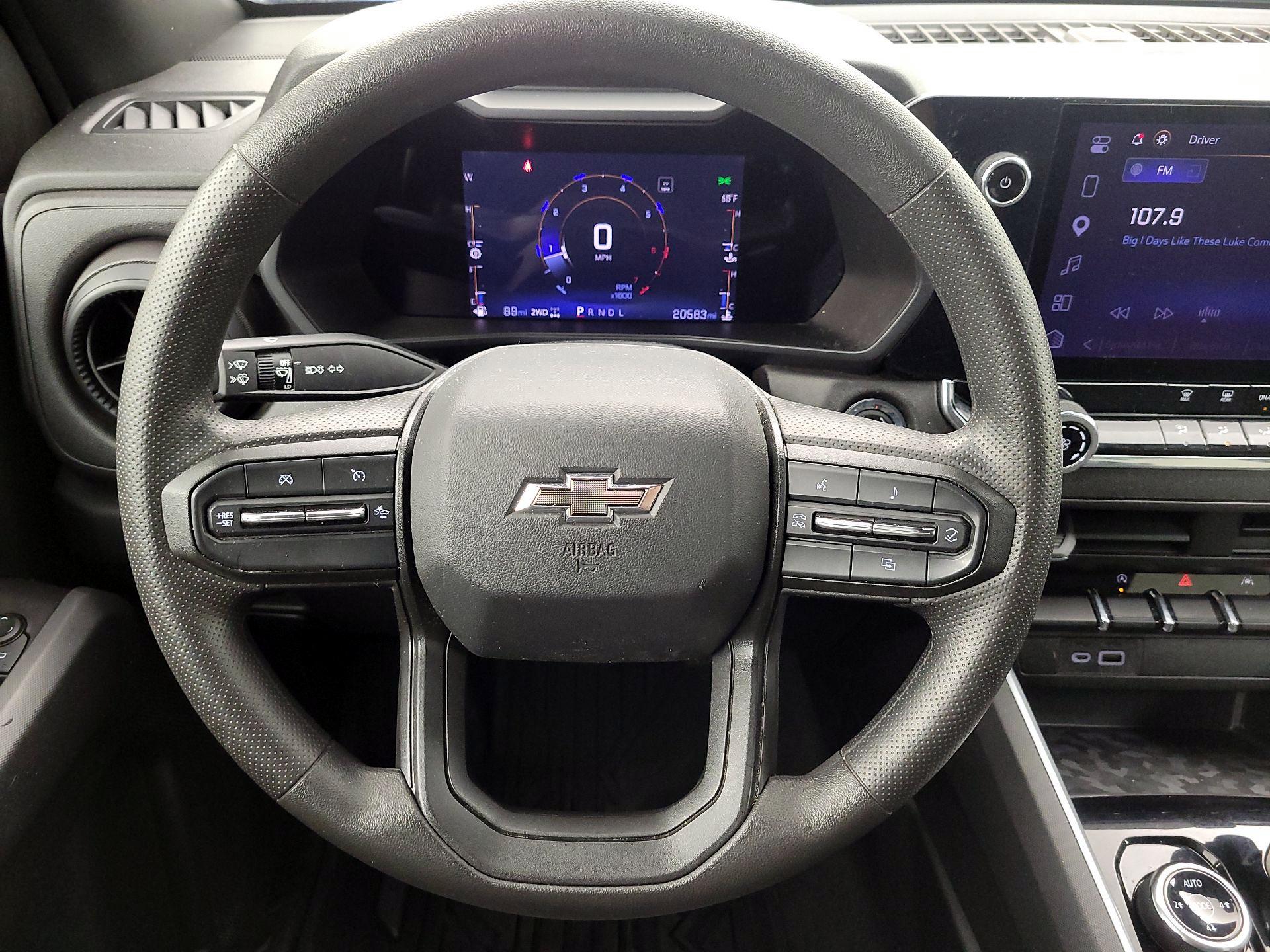 Thumbnail: 2023 Chevrolet Colorado - 10