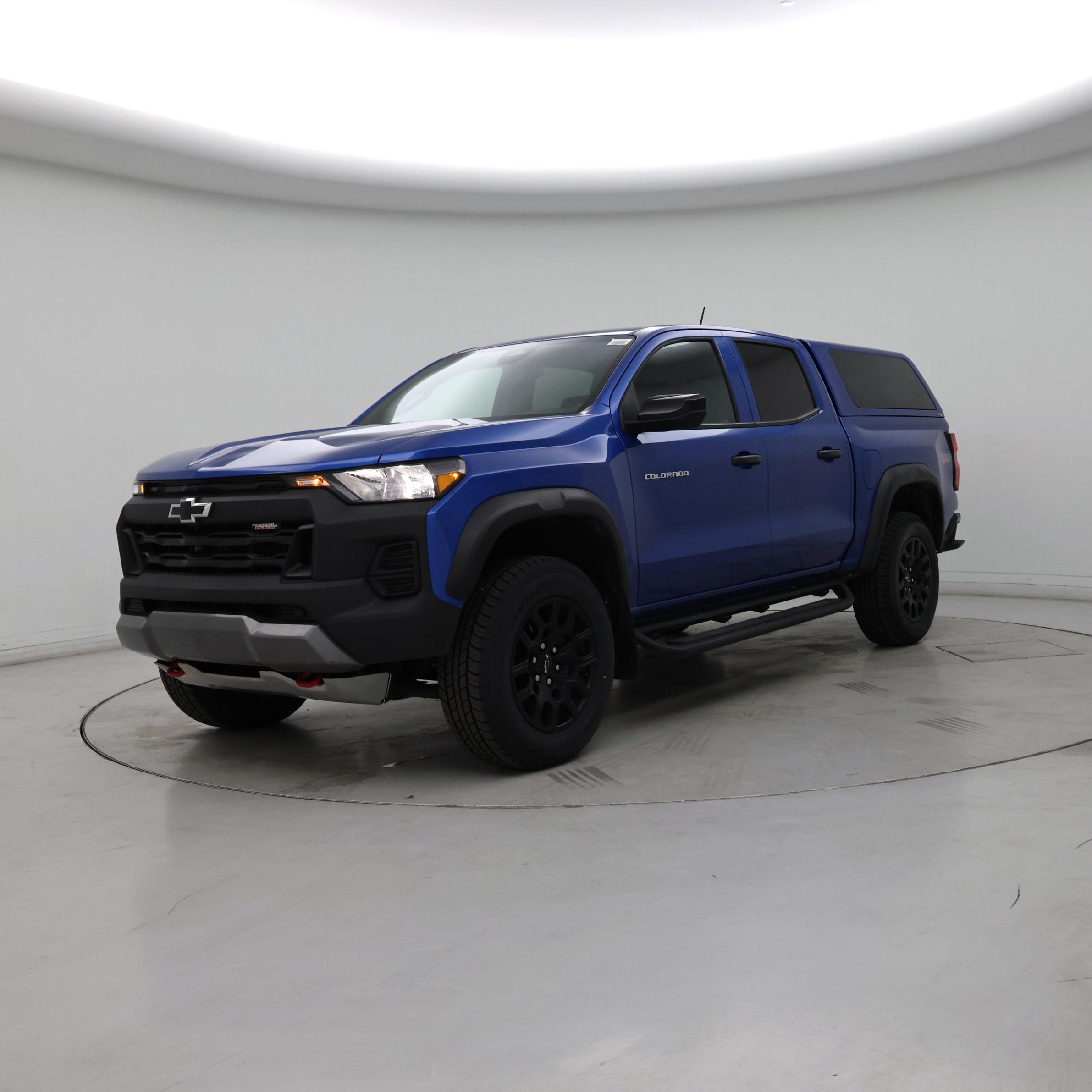 Thumbnail: 2023 Chevrolet Colorado - 4