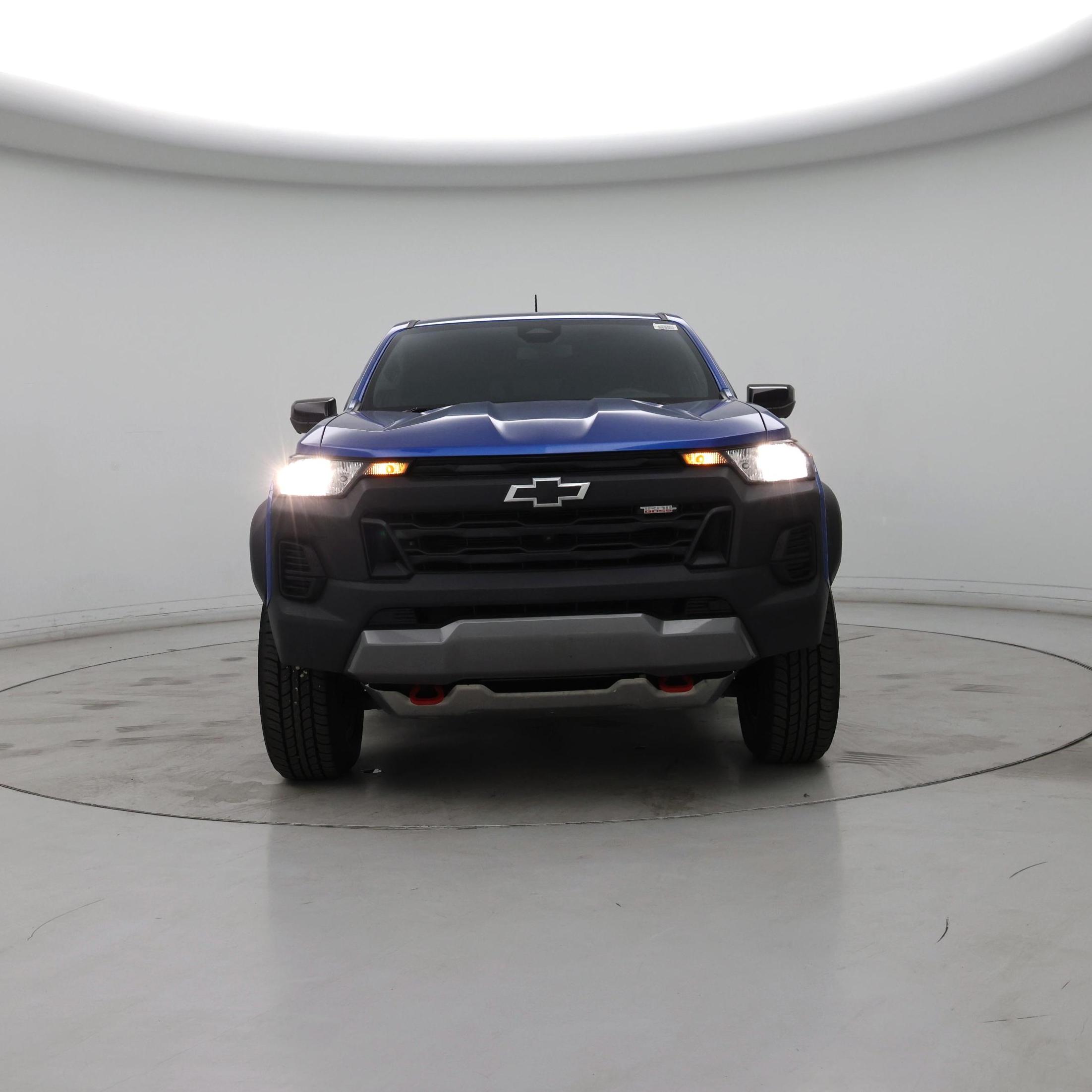 Thumbnail: 2023 Chevrolet Colorado - 5