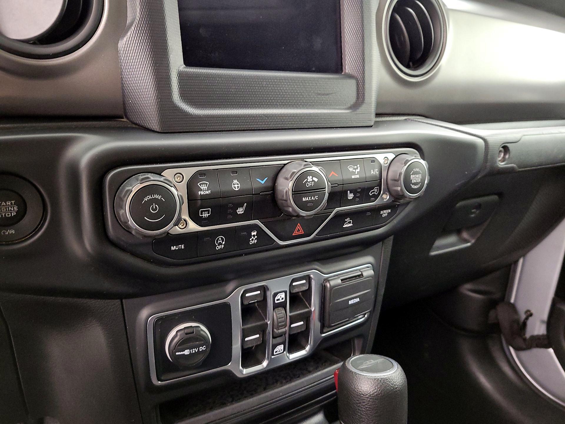 Thumbnail: 2023 Jeep Gladiator - 16