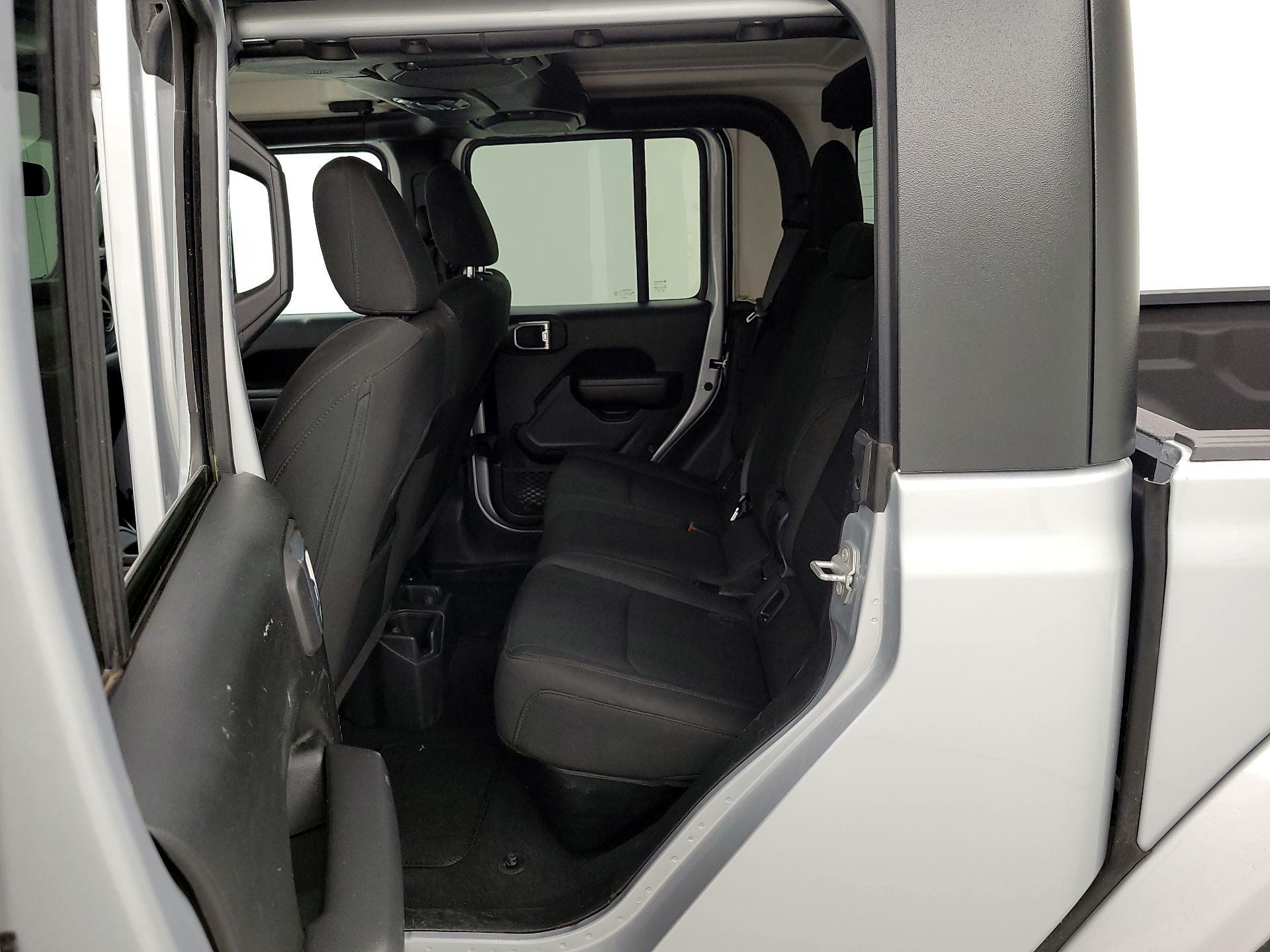 Thumbnail: 2023 Jeep Gladiator - 19