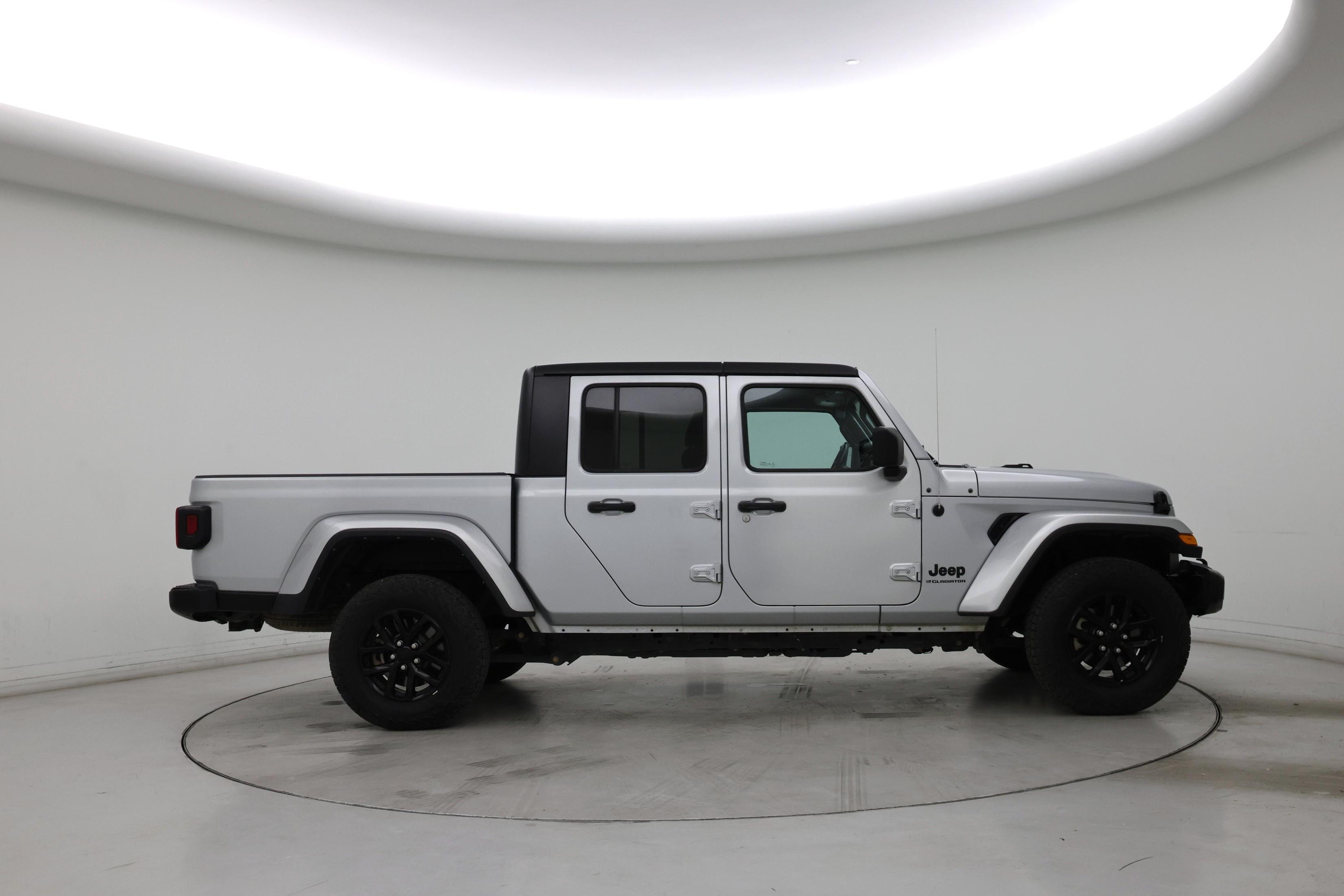 Thumbnail: 2023 Jeep Gladiator - 7