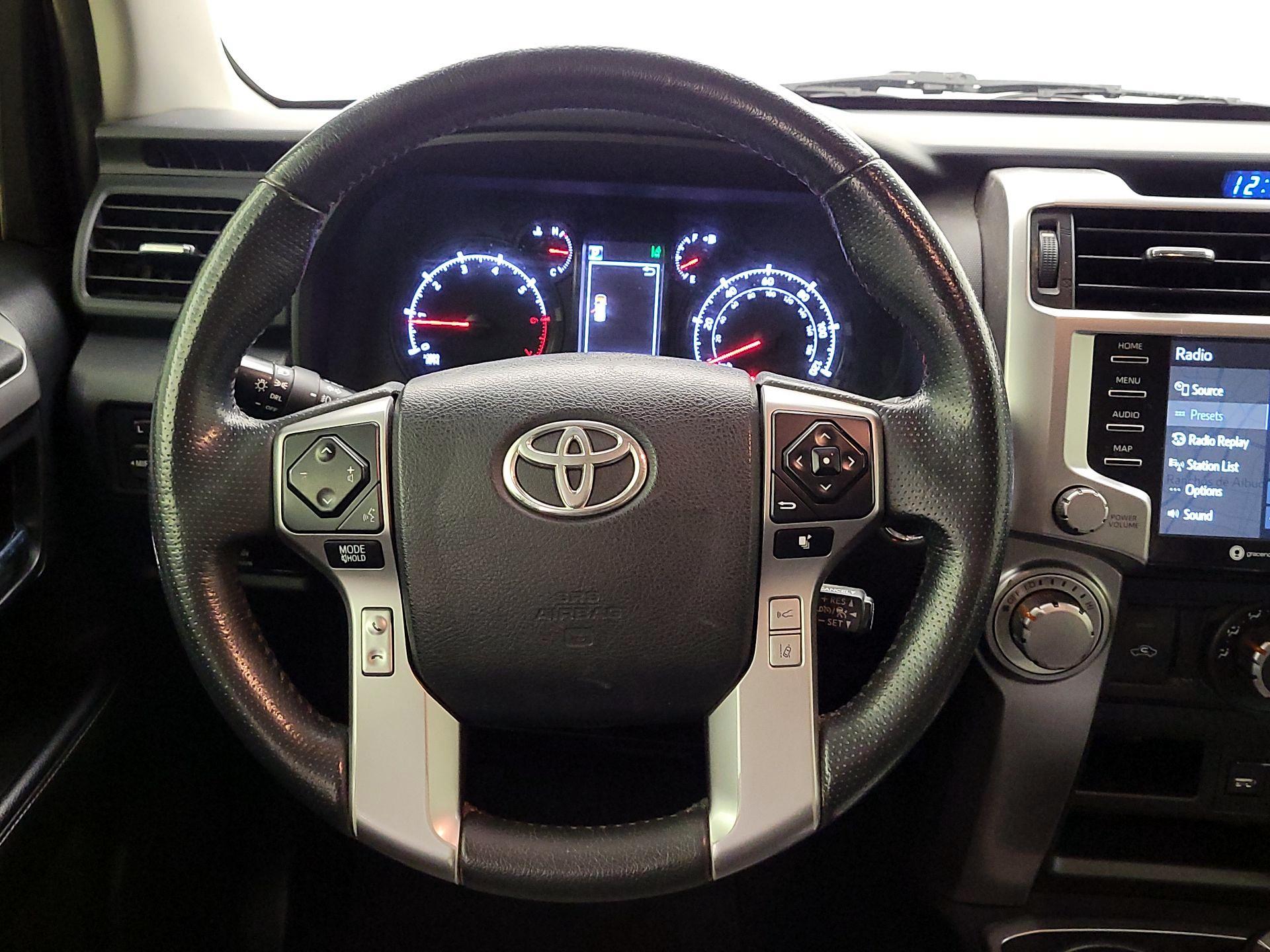 Thumbnail: 2021 Toyota 4Runner - 10