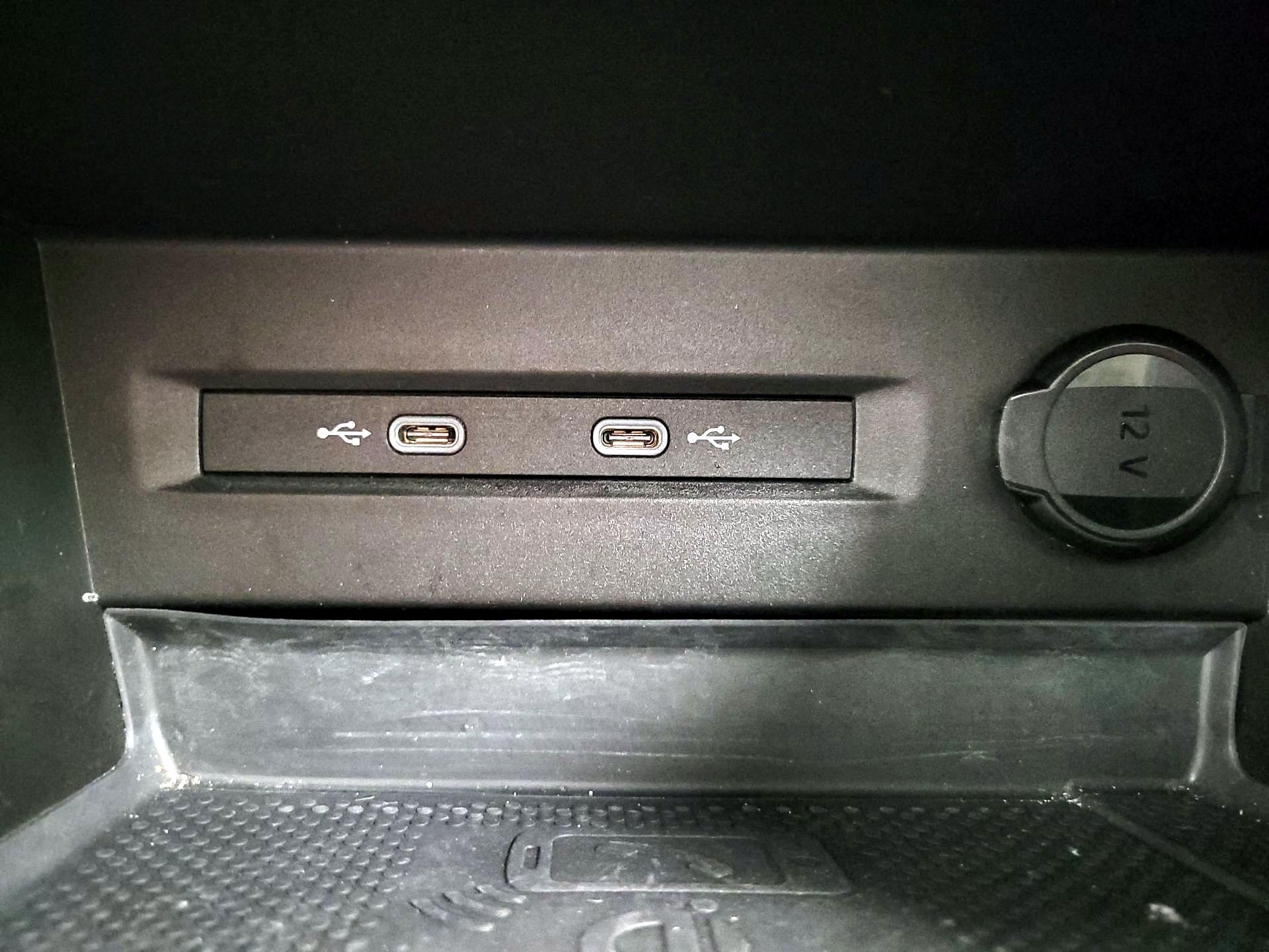 Thumbnail: 2022 Volkswagen Taos - 18