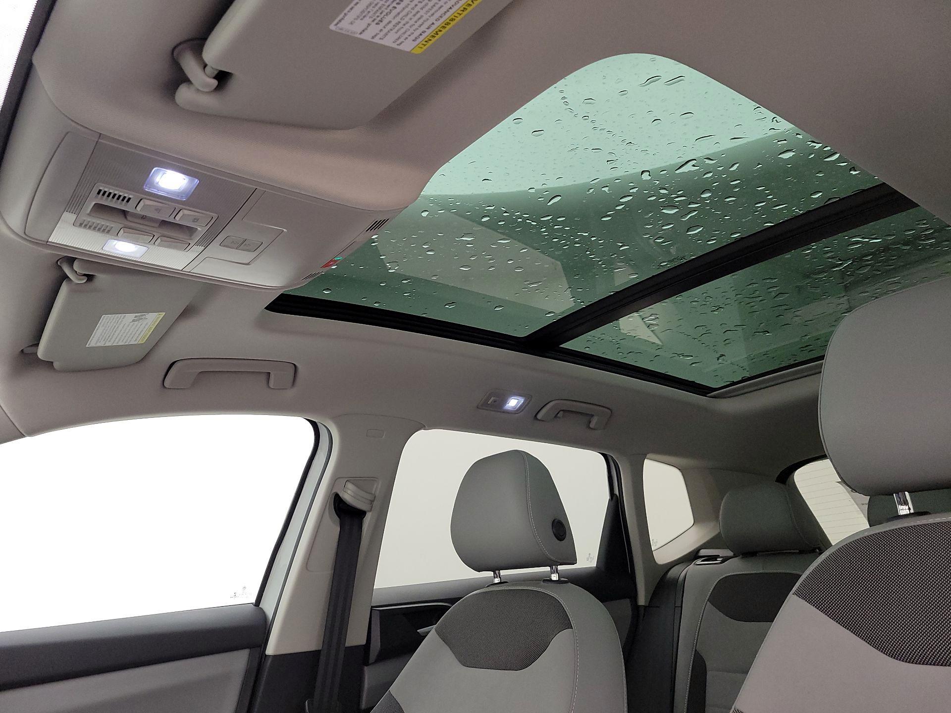 Thumbnail: 2022 Volkswagen Taos - 19