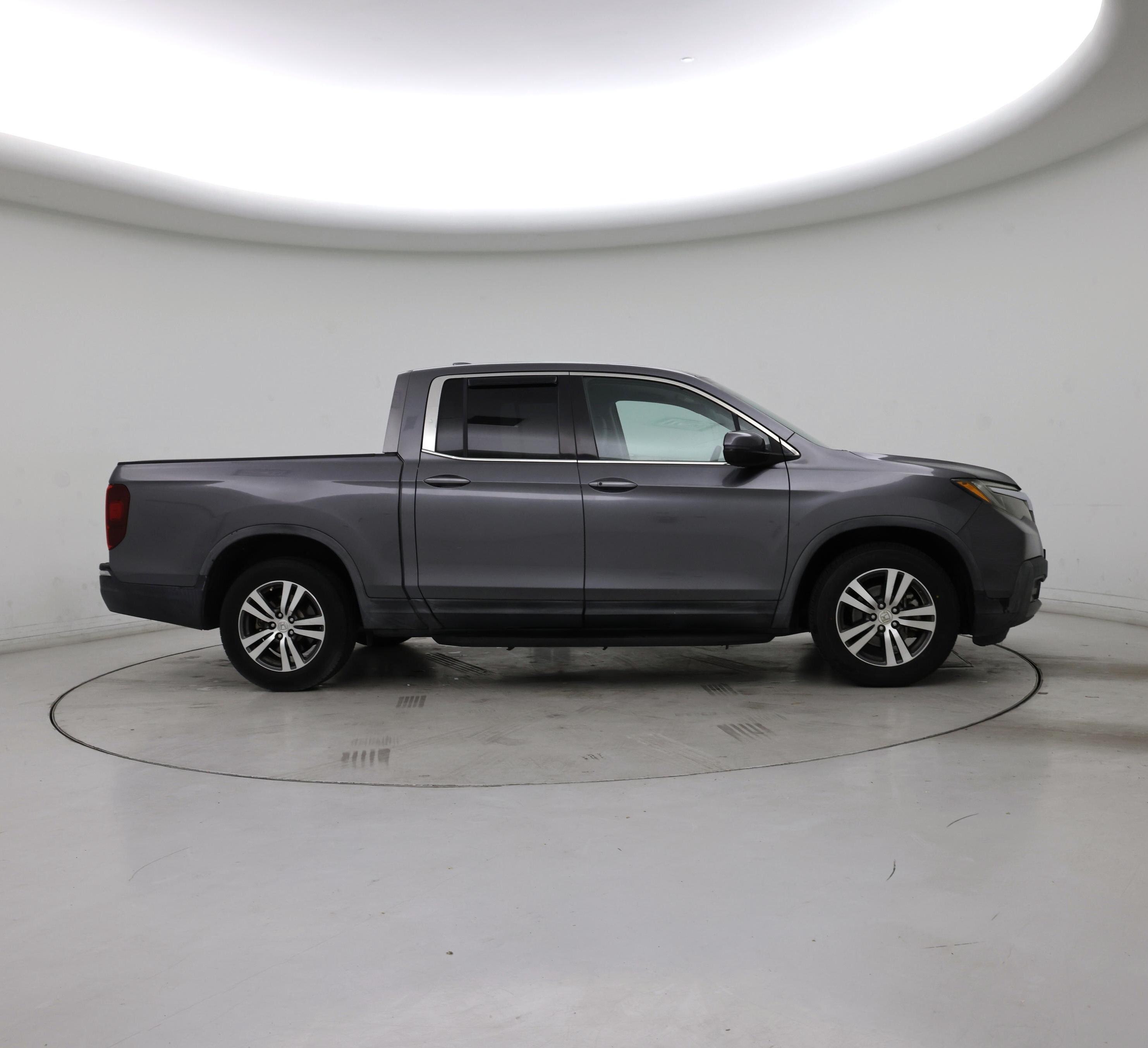 Thumbnail: 2017 Honda Ridgeline - 7