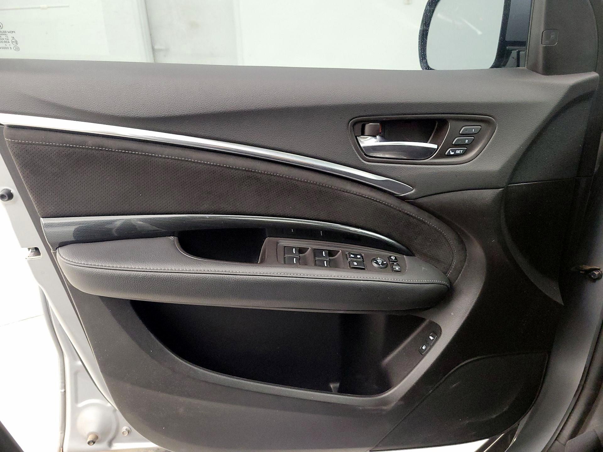 Thumbnail: 2019 Acura MDX - 12