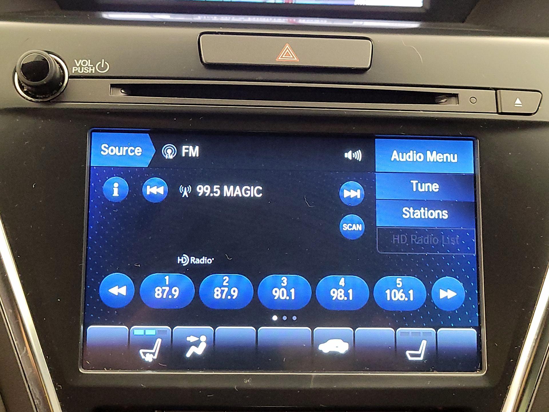 Thumbnail: 2019 Acura MDX - 15