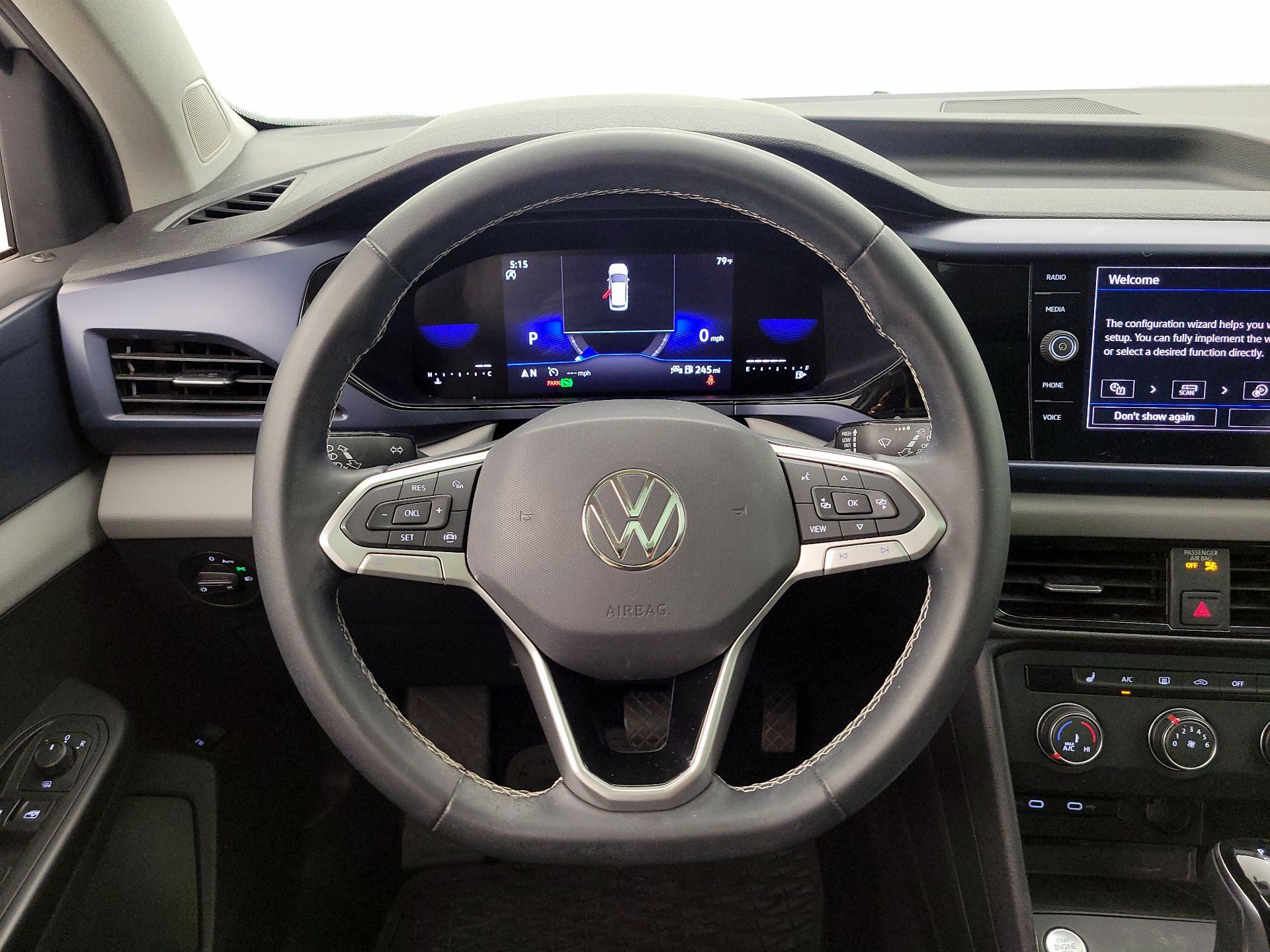 Thumbnail: 2022 Volkswagen Taos - 10