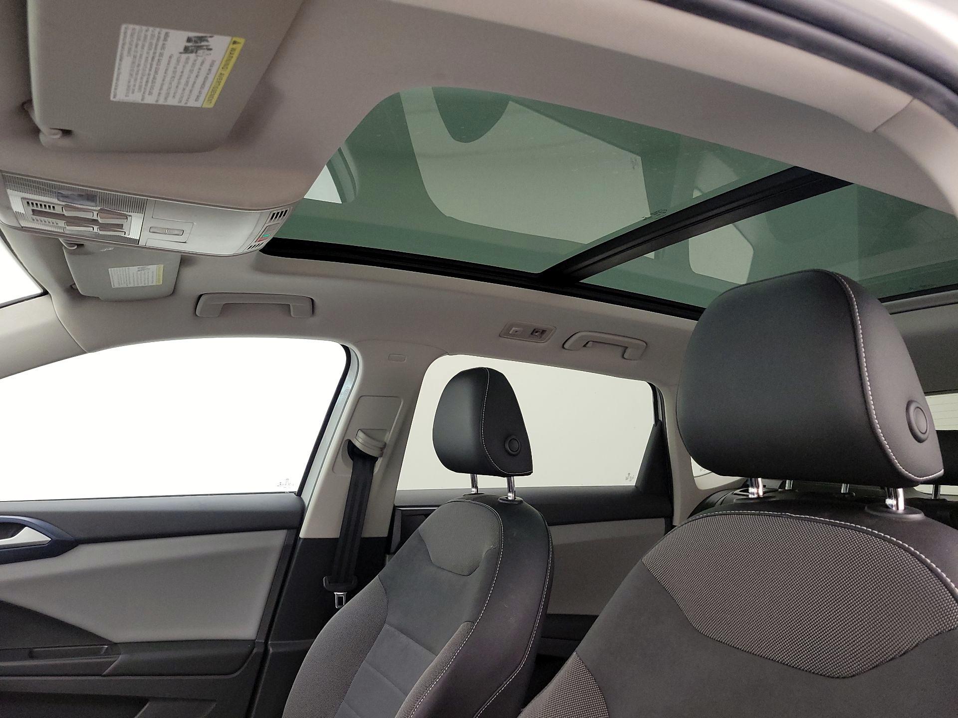 Thumbnail: 2022 Volkswagen Taos - 19