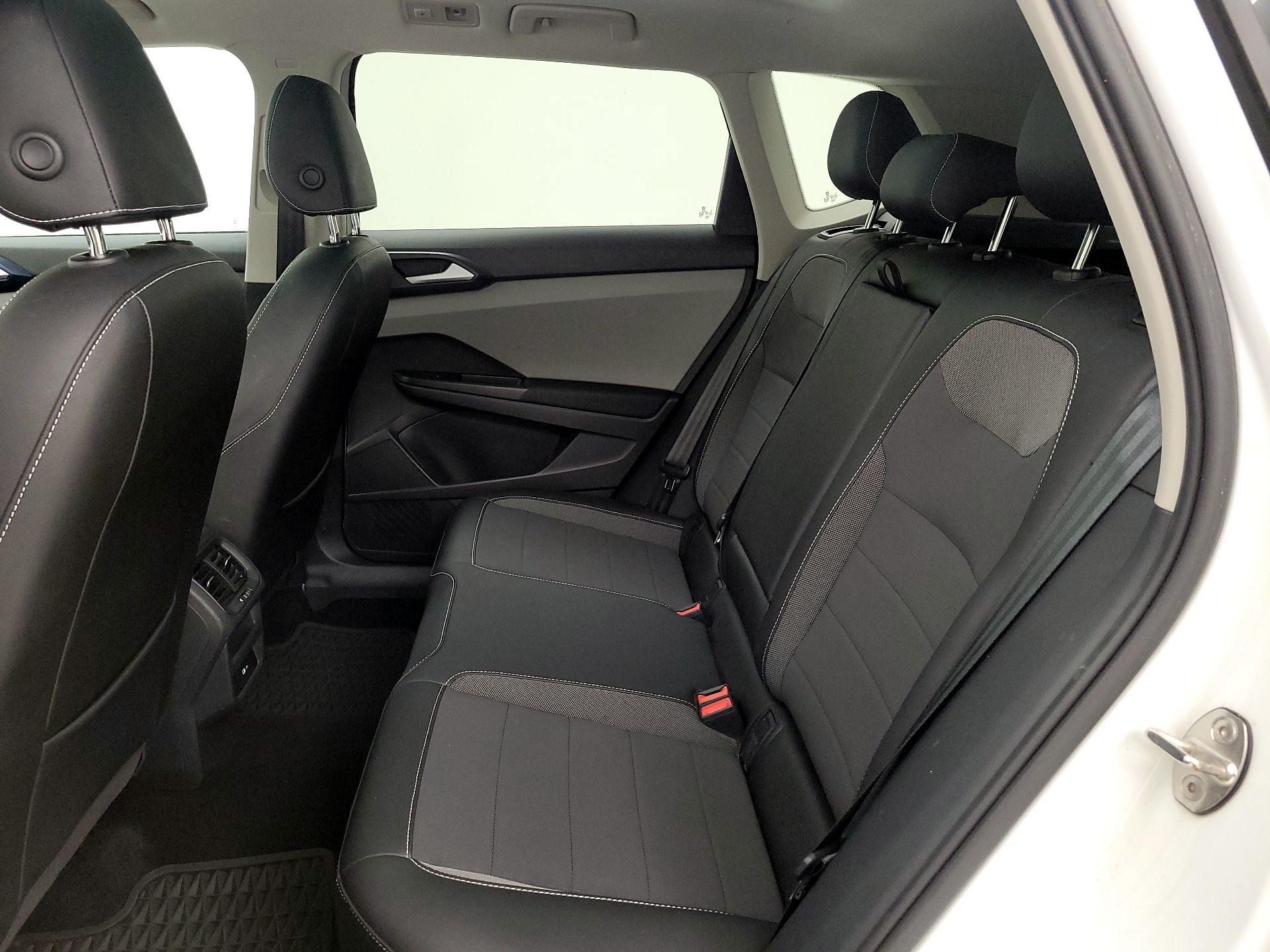 Thumbnail: 2022 Volkswagen Taos - 20