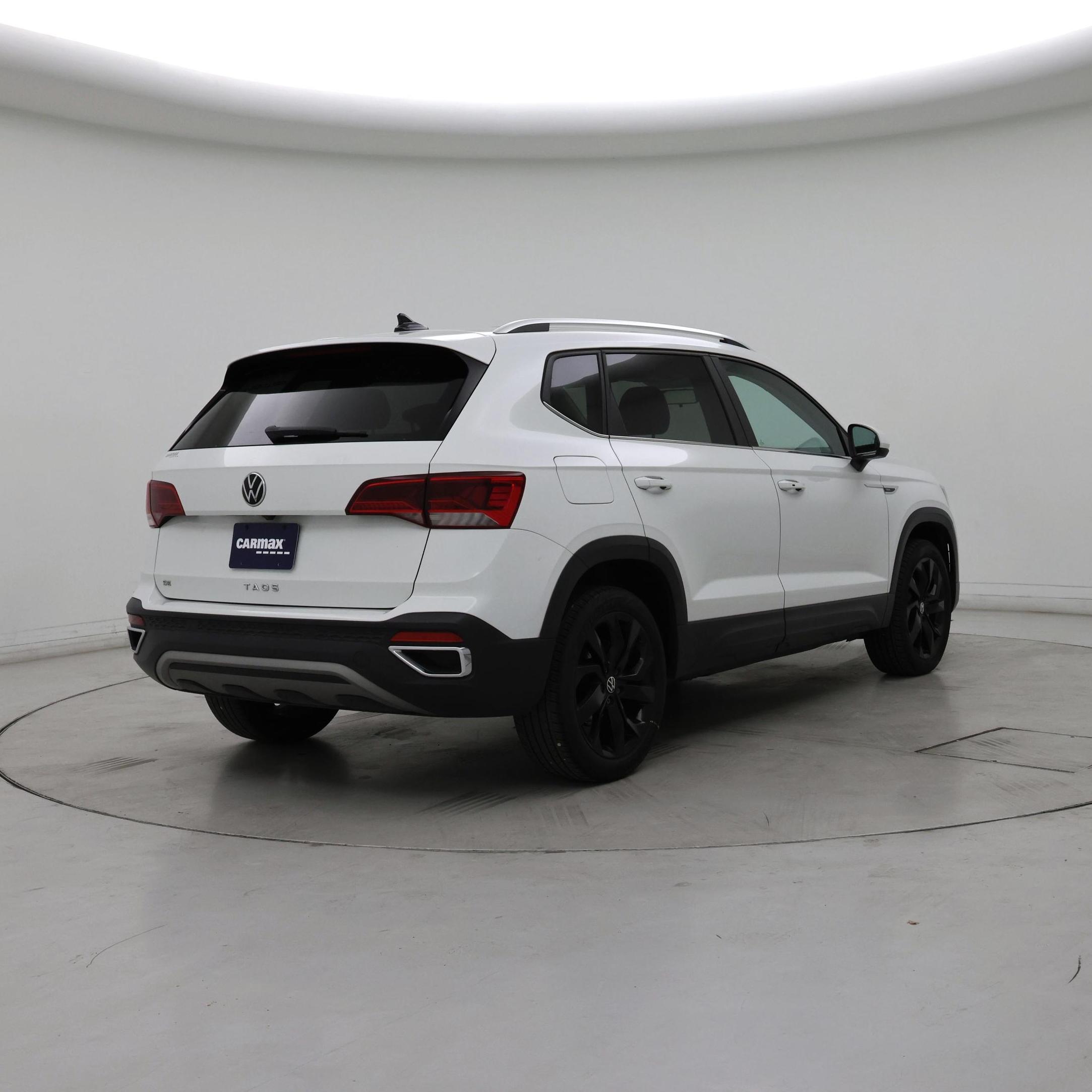 Thumbnail: 2022 Volkswagen Taos - 8