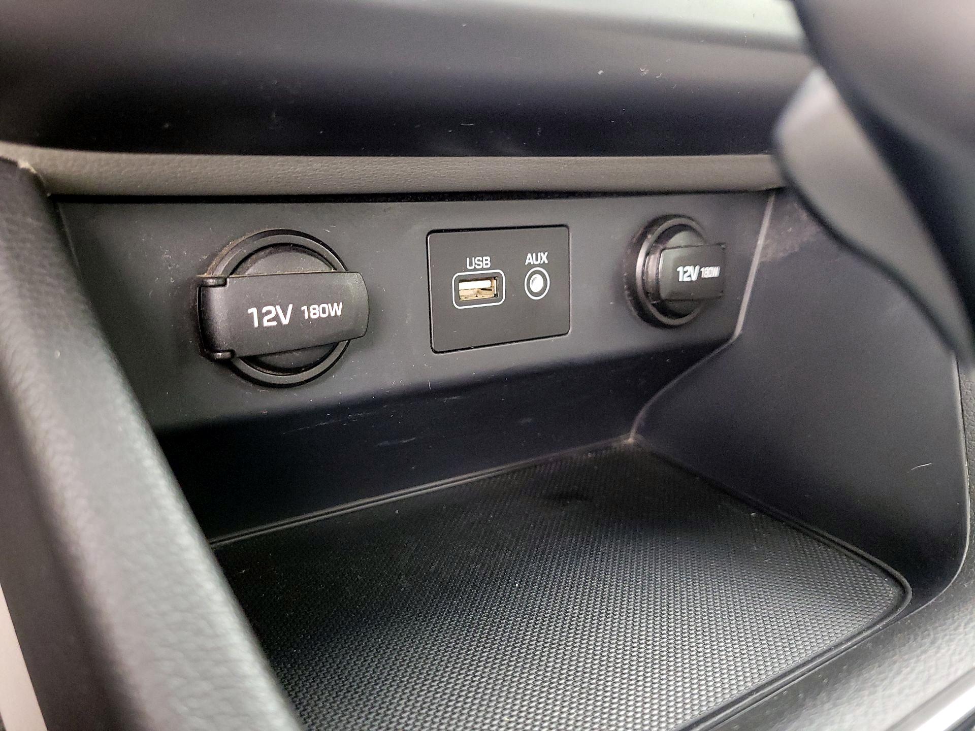 Thumbnail: 2019 Hyundai Sonata - 18