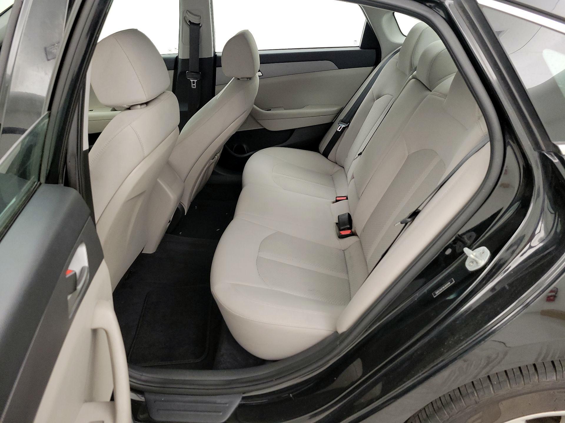 Thumbnail: 2019 Hyundai Sonata - 19